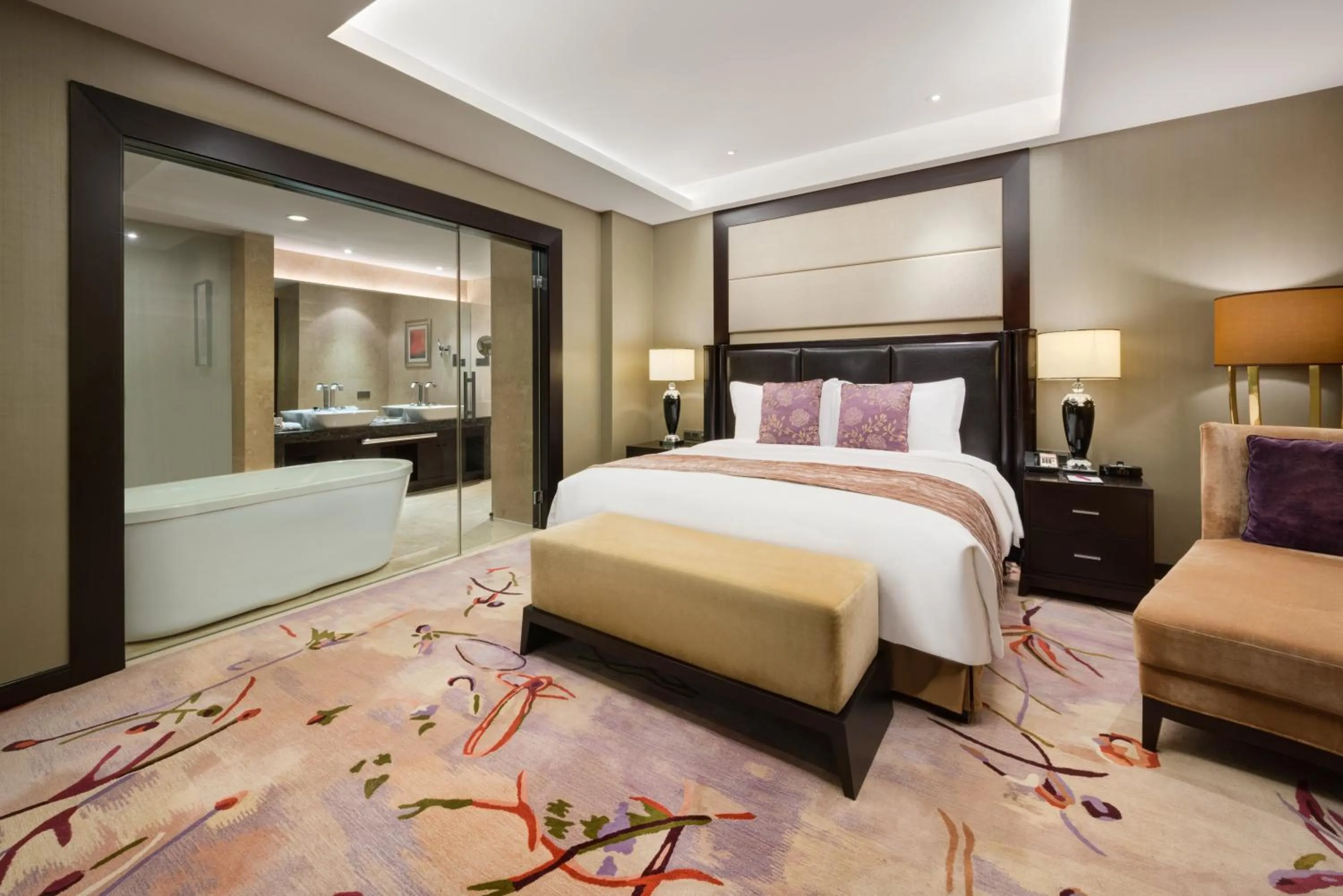 Photo of the whole room, Bed in Crowne Plaza Shanghai Xiayang Lake by IHG
