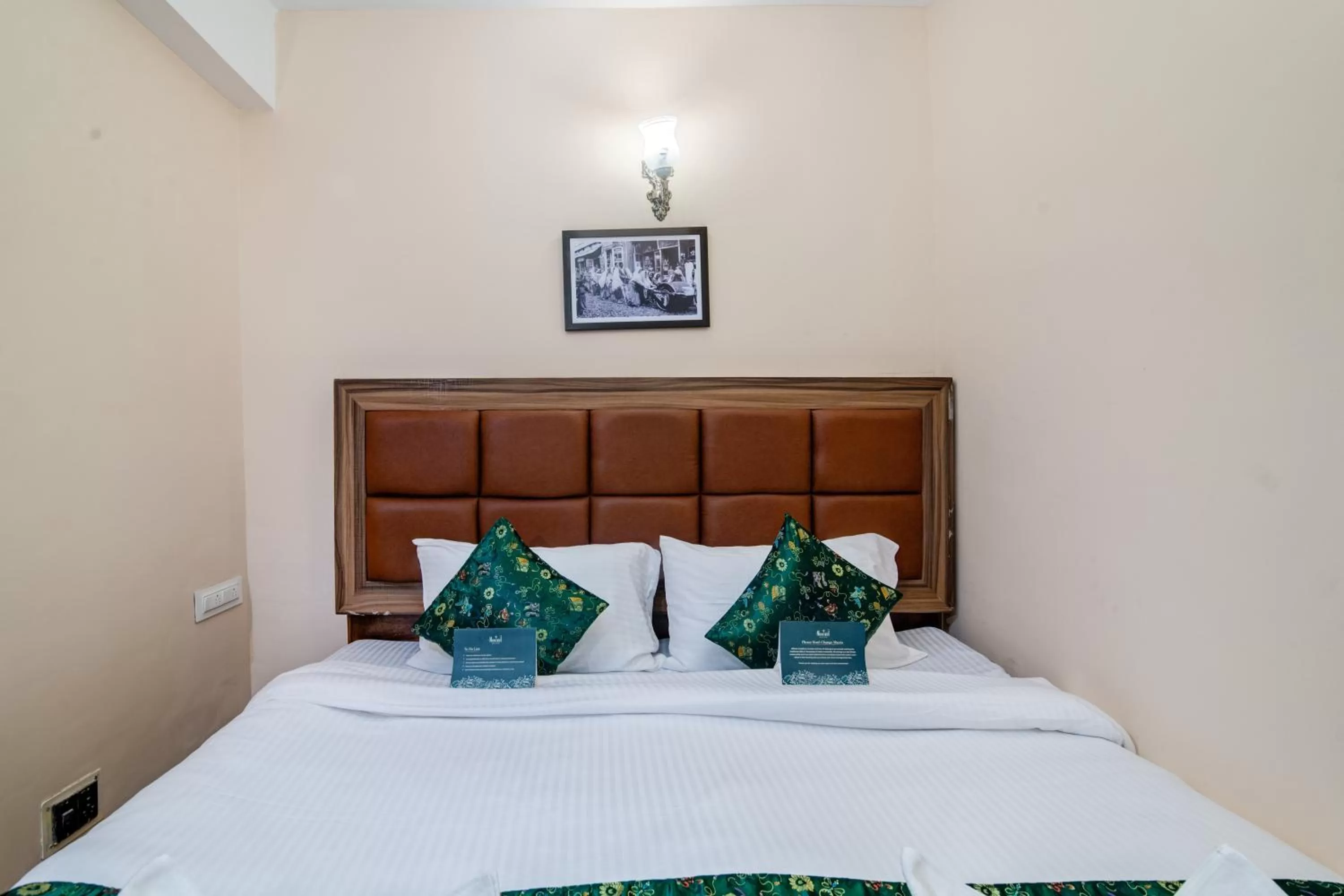 Bed in Muscatel Roma - 400 Mts from Mall Road