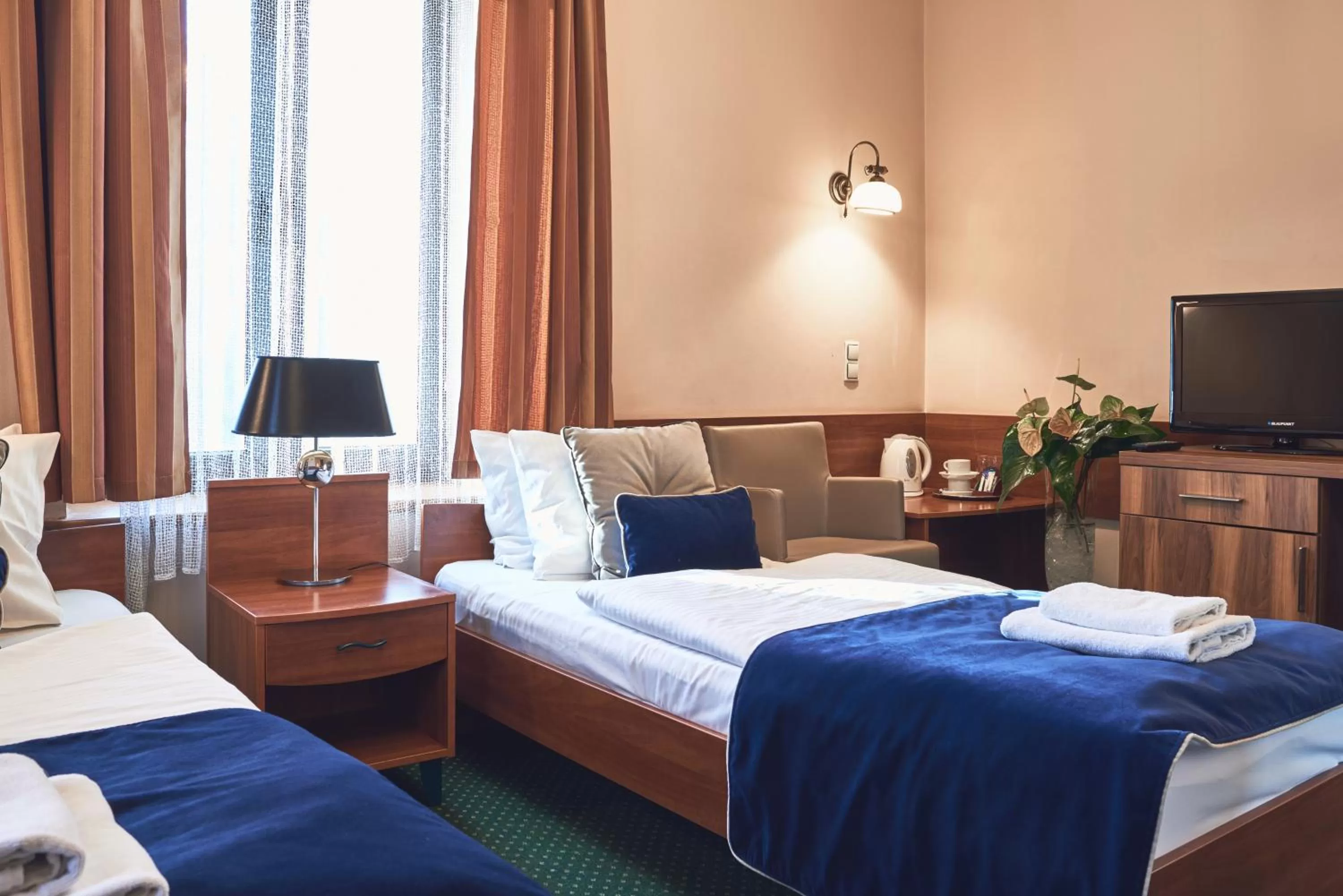 Bed in Nobilton Hotel