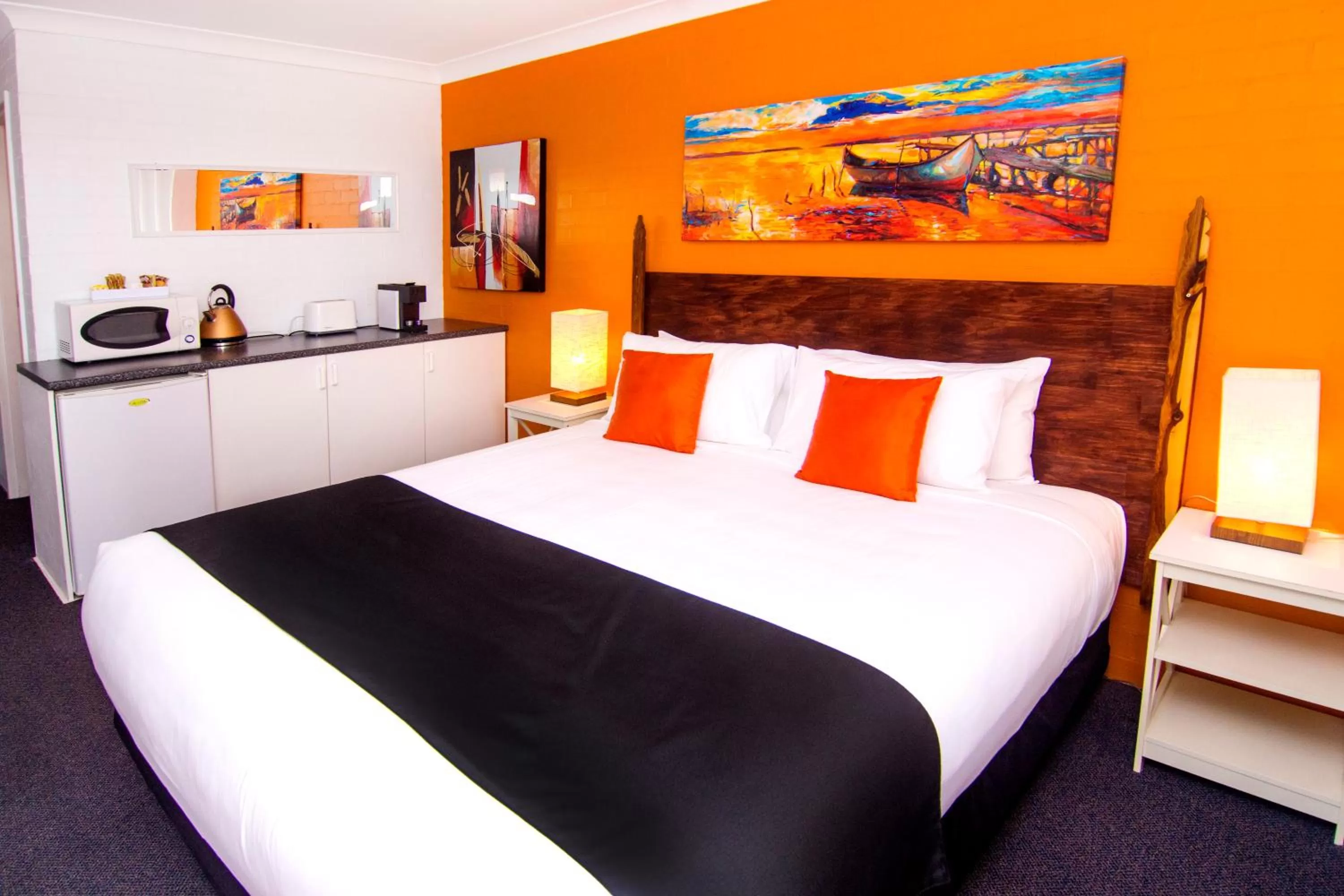 Bed in Crescent Motel Taree