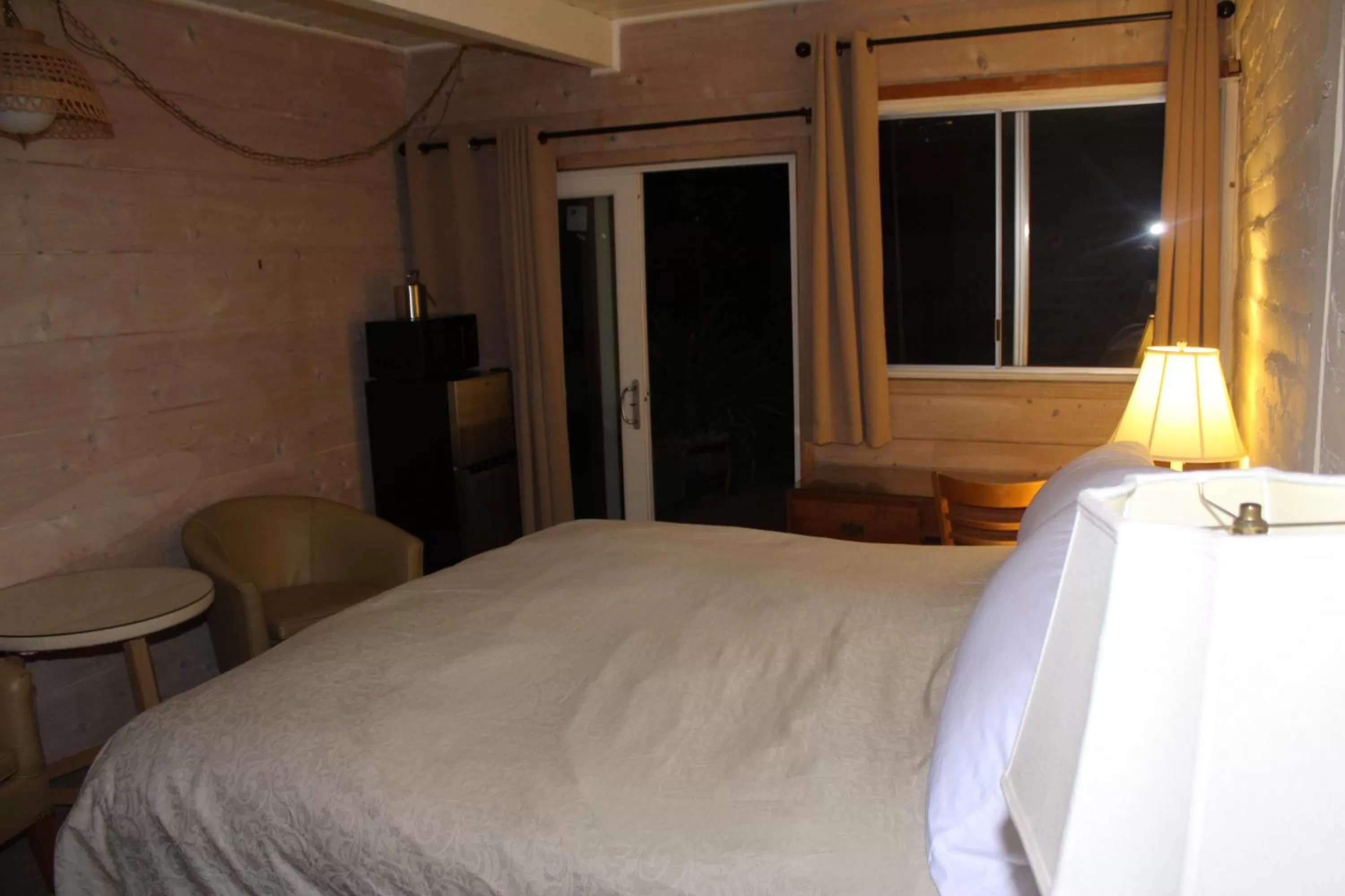 Bed in Little European Lodge