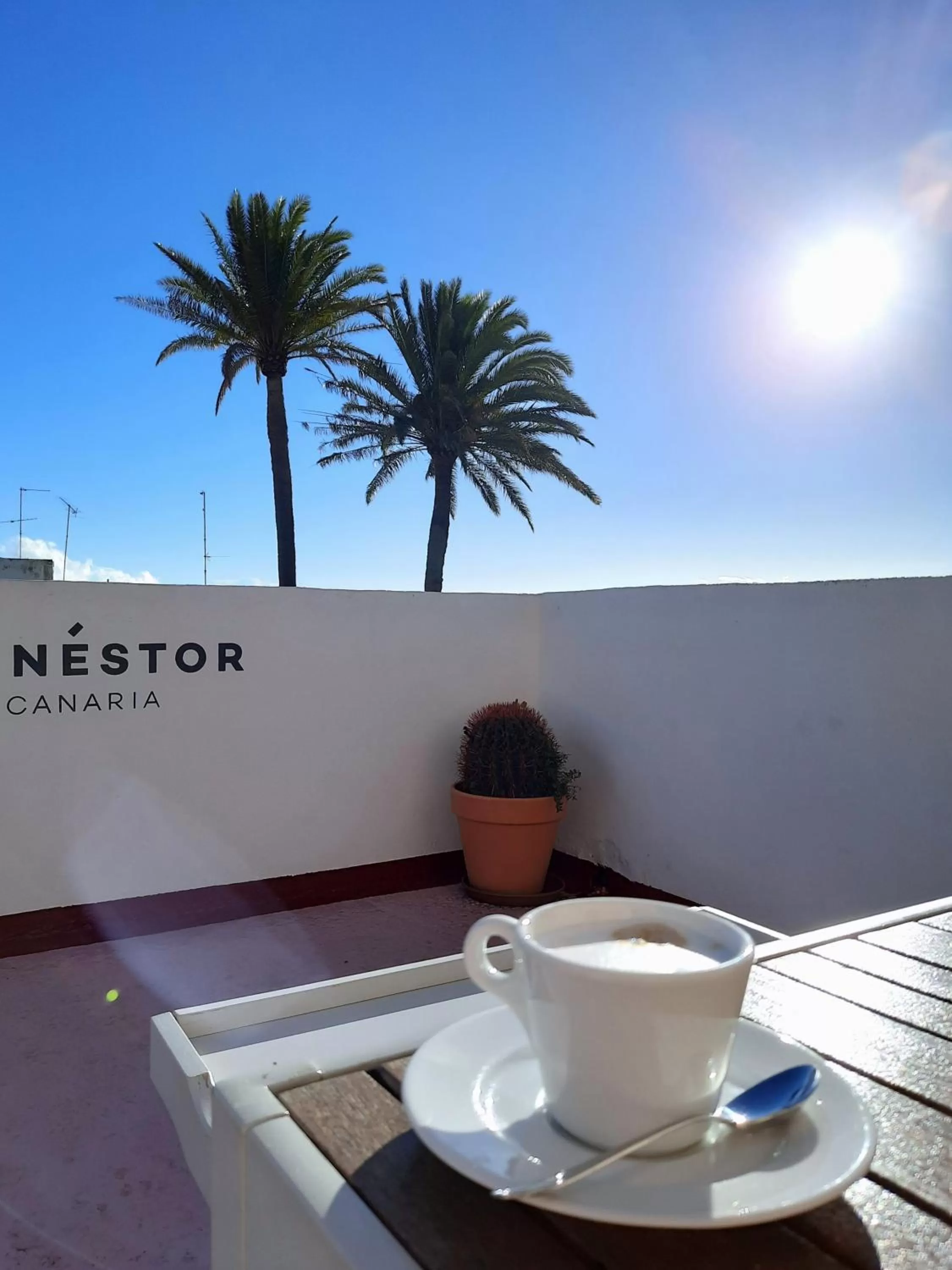 Breakfast in Villa Nestor