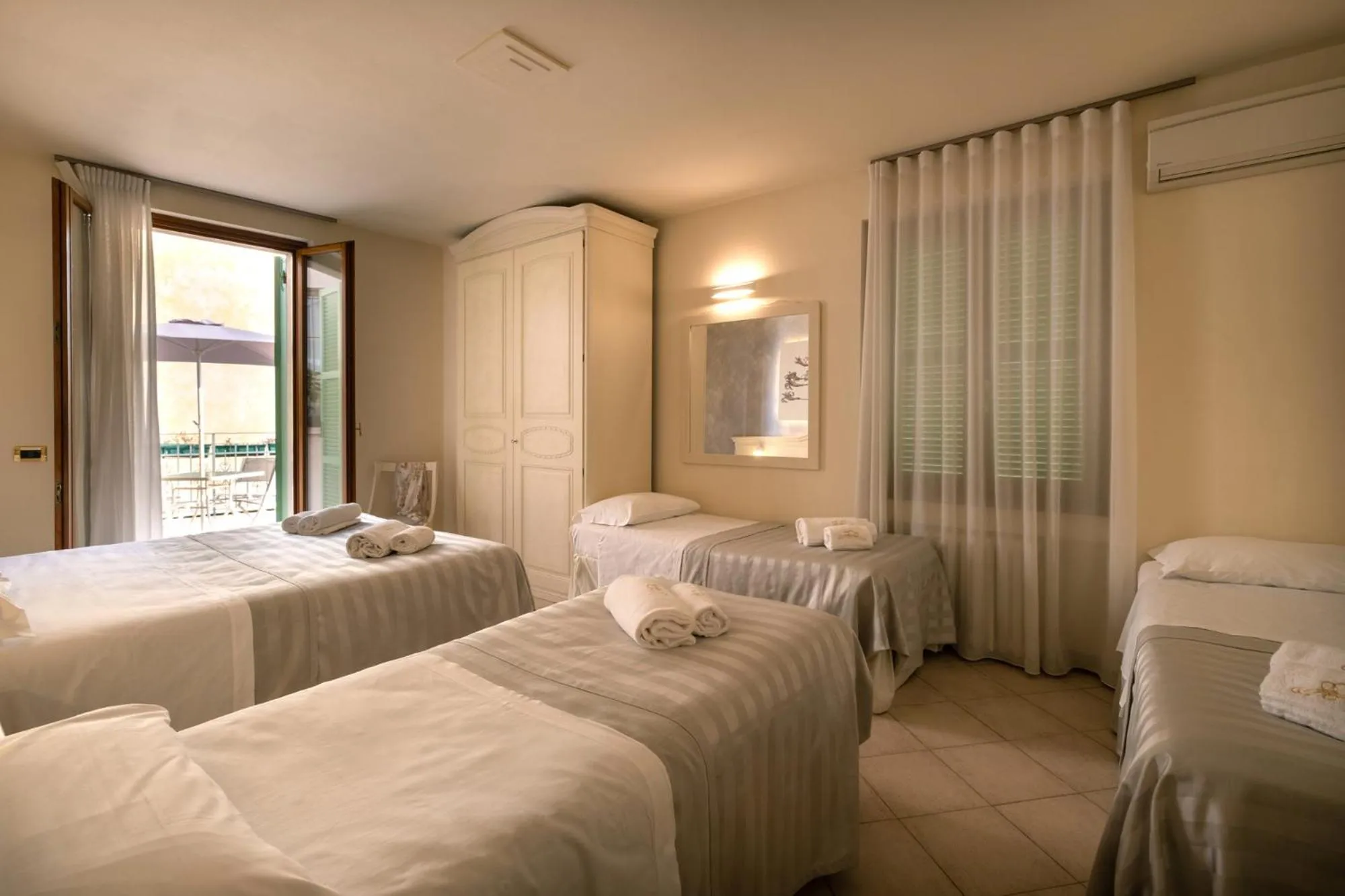 Bed in Hotel San Lorenzo