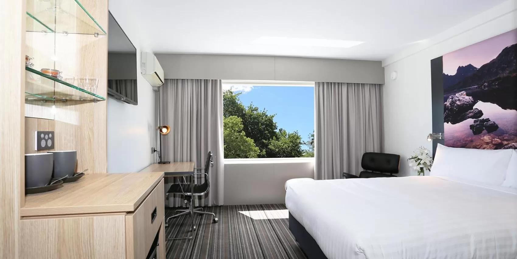 Bedroom, Bed in Mercure Launceston