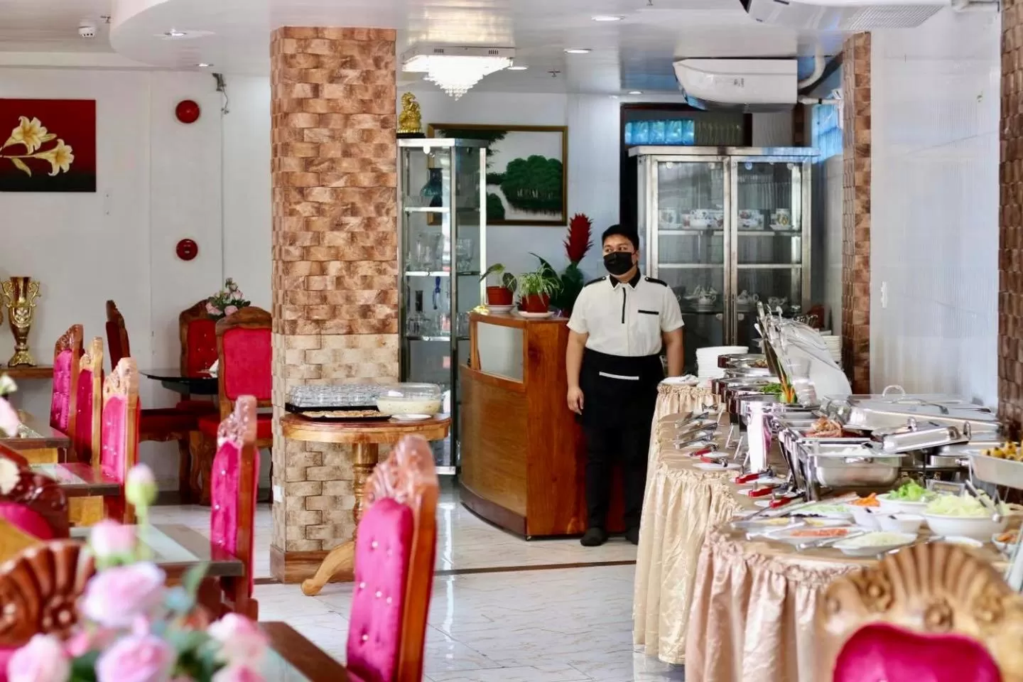 Restaurant/places to eat in III Felix Villas