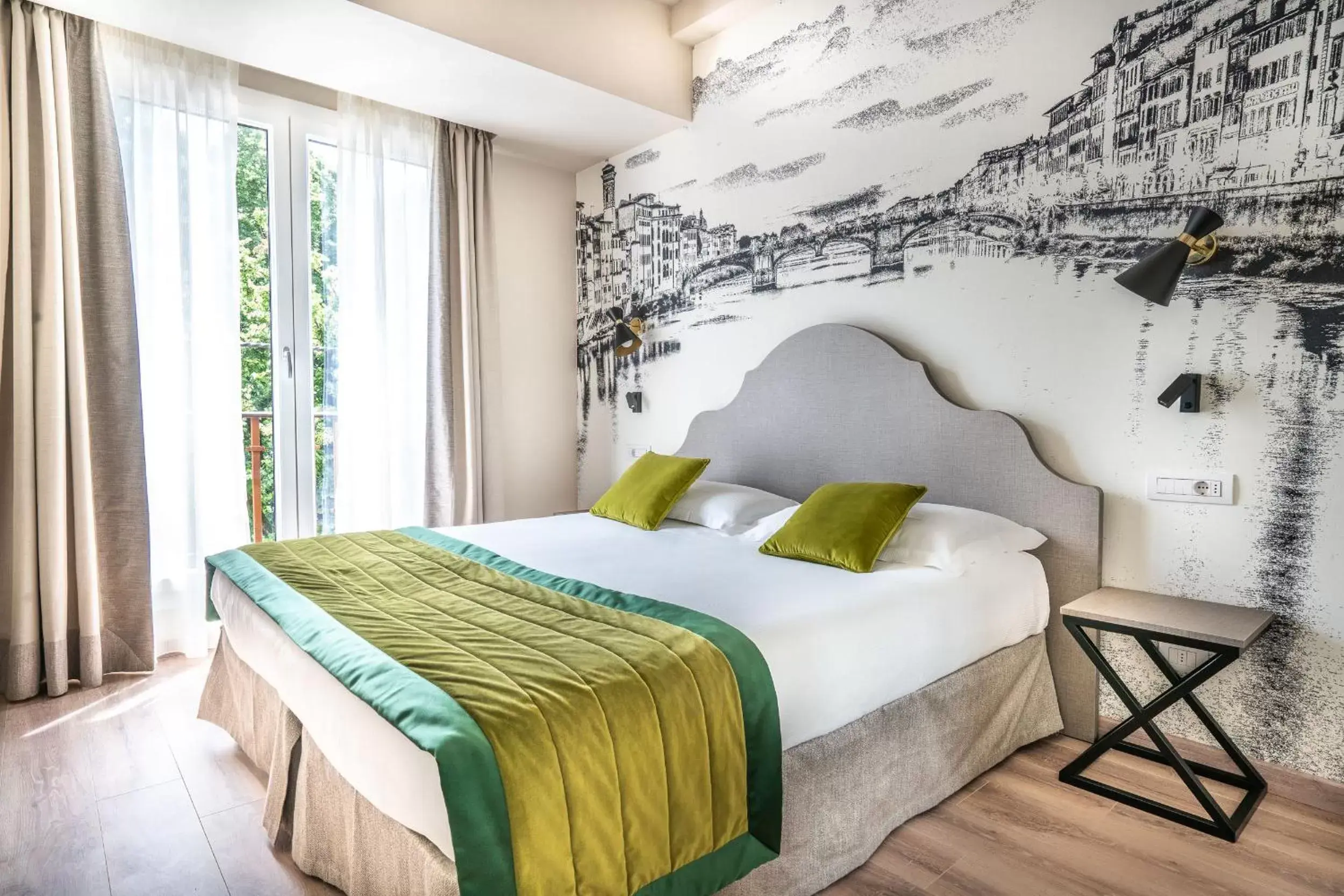 Superior Double or Twin Room in FH55 Grand Hotel Mediterraneo Superior Double or Twin Room in FH55 Grand Hotel Mediterraneo