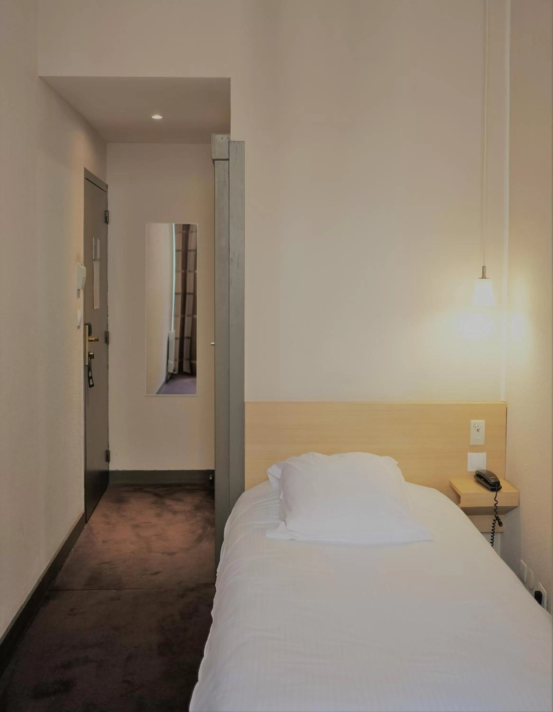 Bedroom, Bed in Hotel Gambetta