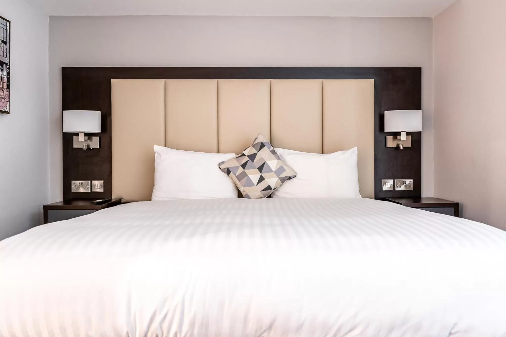 Photo of the whole room, Bed in Trafford Hall Hotel Manchester, Trademark Collection by Wyndham