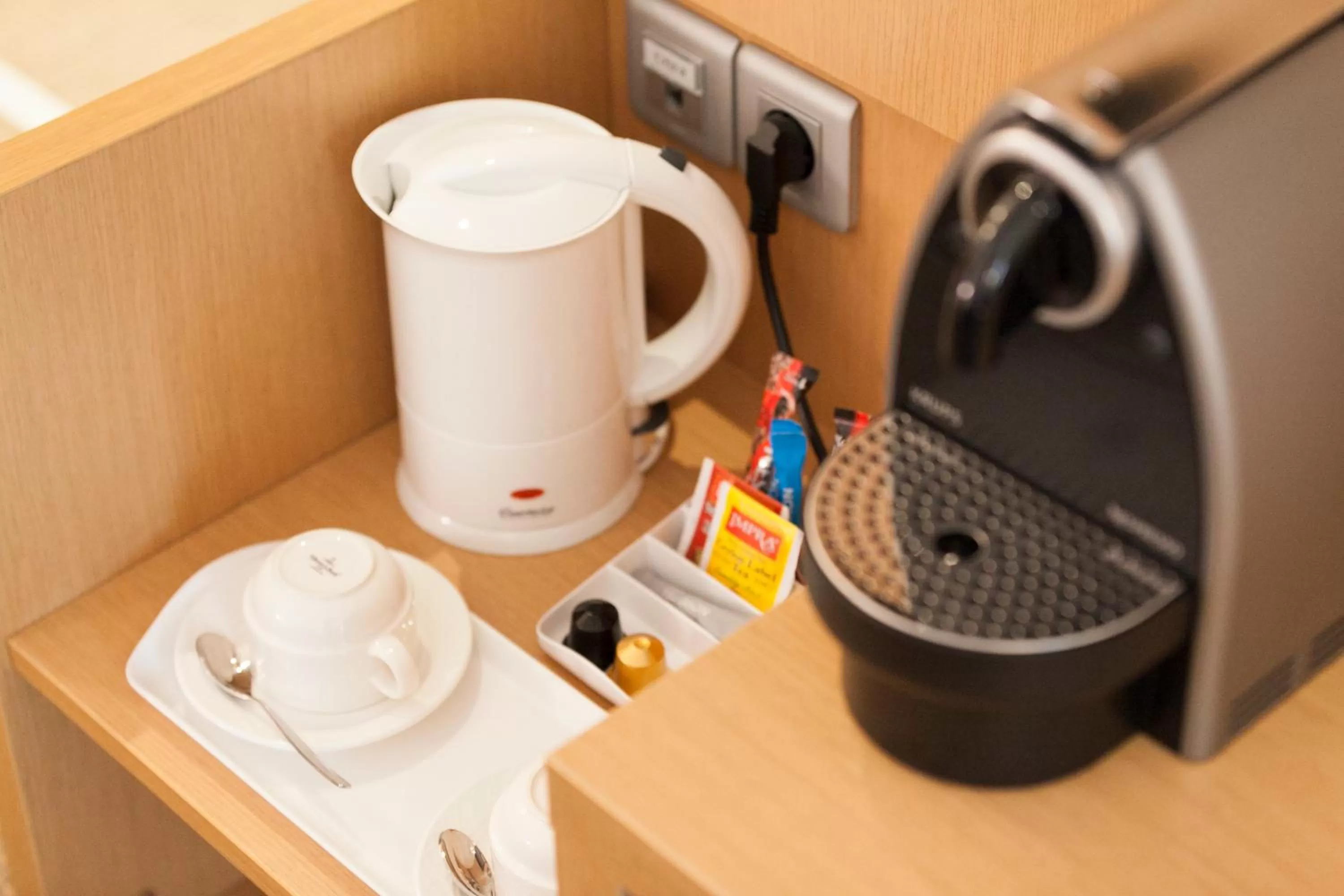 Coffee/tea facilities in Novotel Tunis