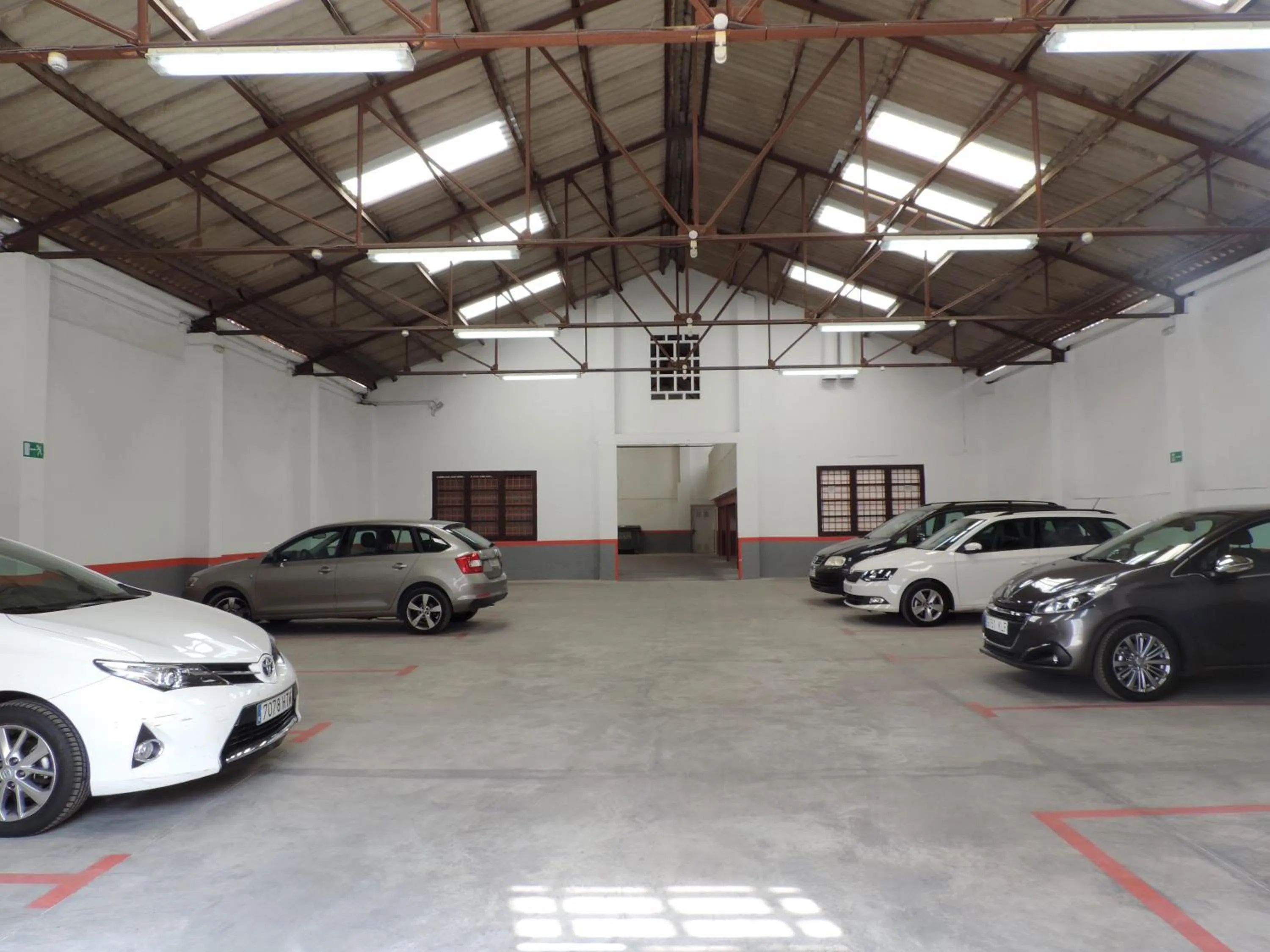 Parking in La Posada del Mar