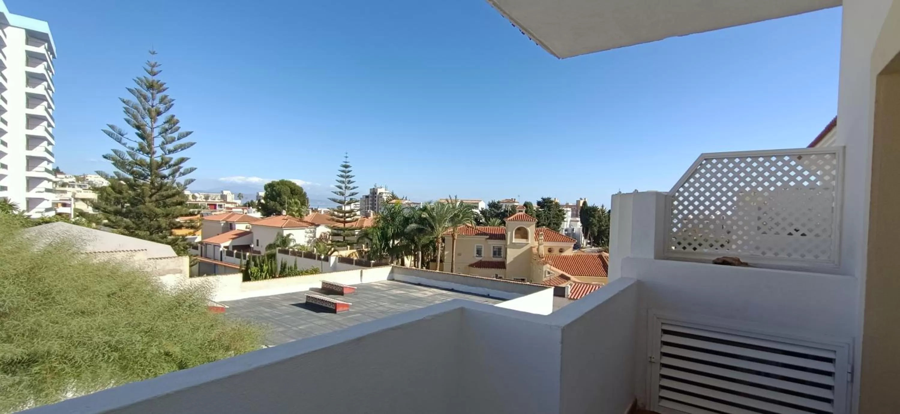 City view in La Luna Blanca