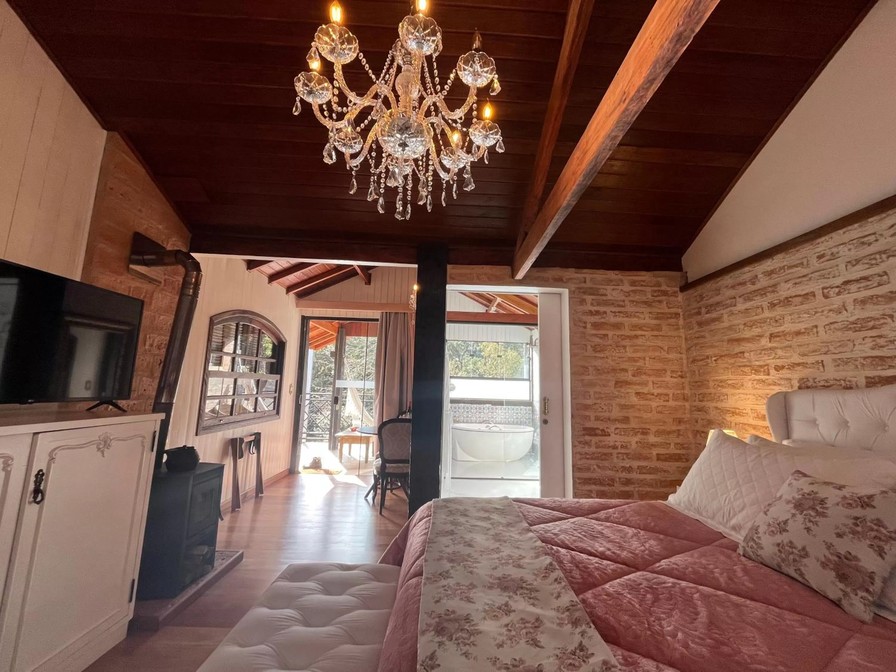 Photo of the whole room in Pousada Dona Bendita