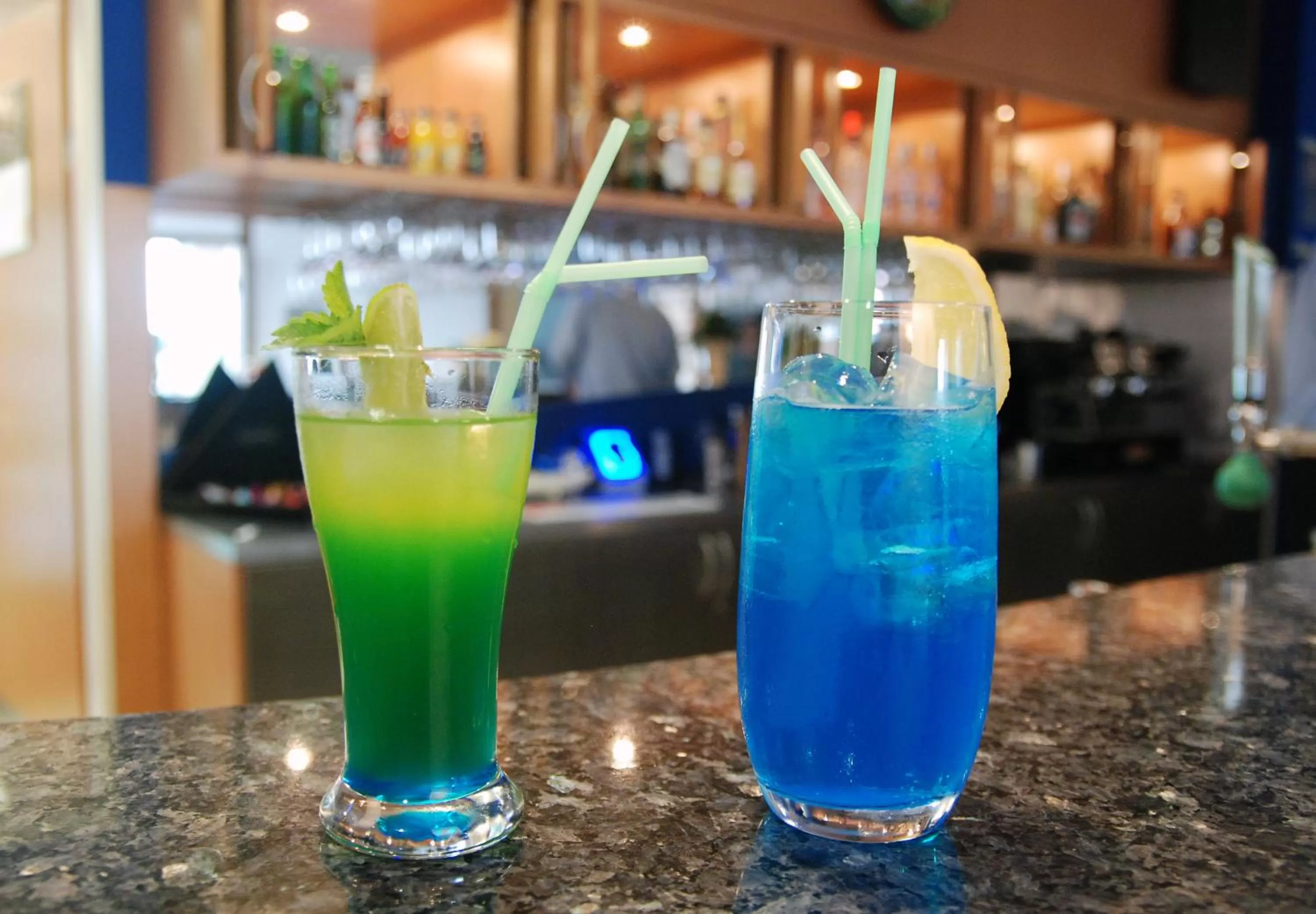 Food and drinks in Express Kraków Hotel