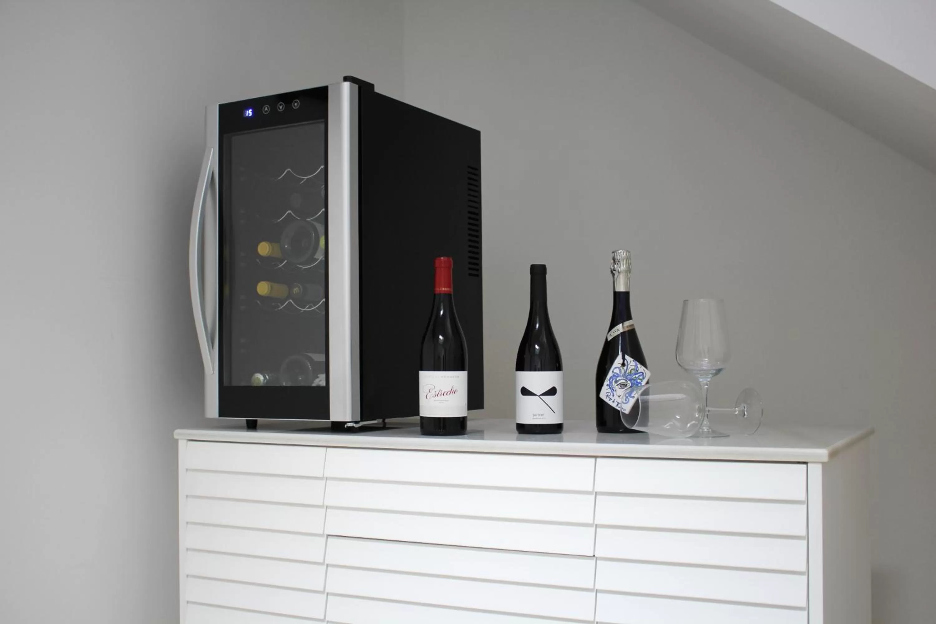 Lounge or bar, Drinks in Mardenit Hotel Boutique