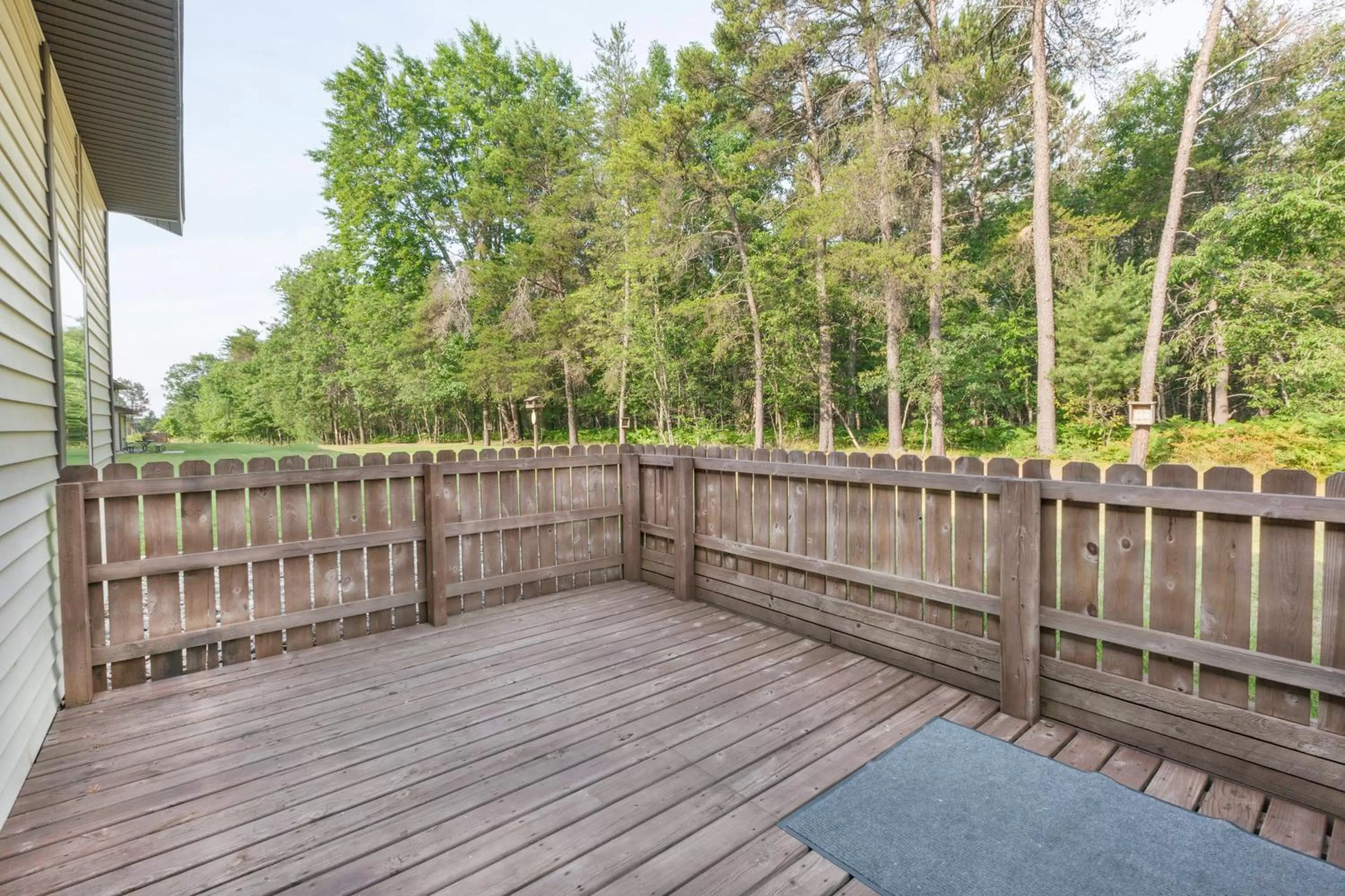 On site in Super 8 by Wyndham Grayling