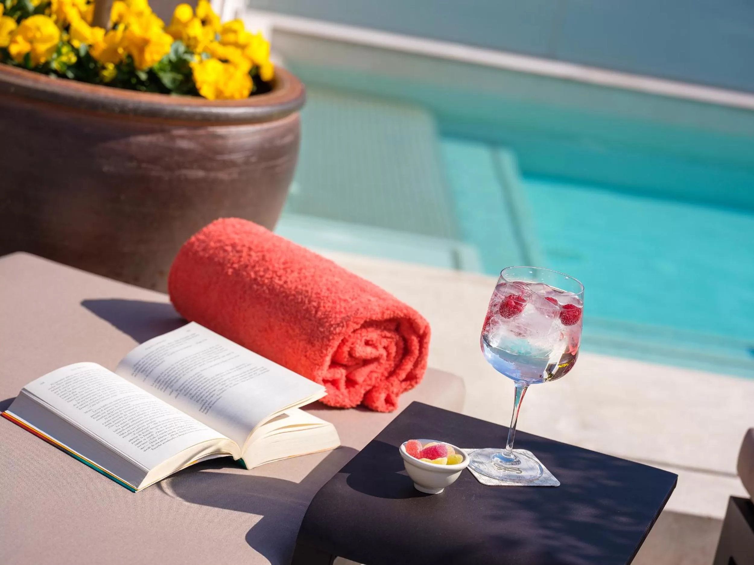 Property building in Hotel Gloria de Sant Jaume