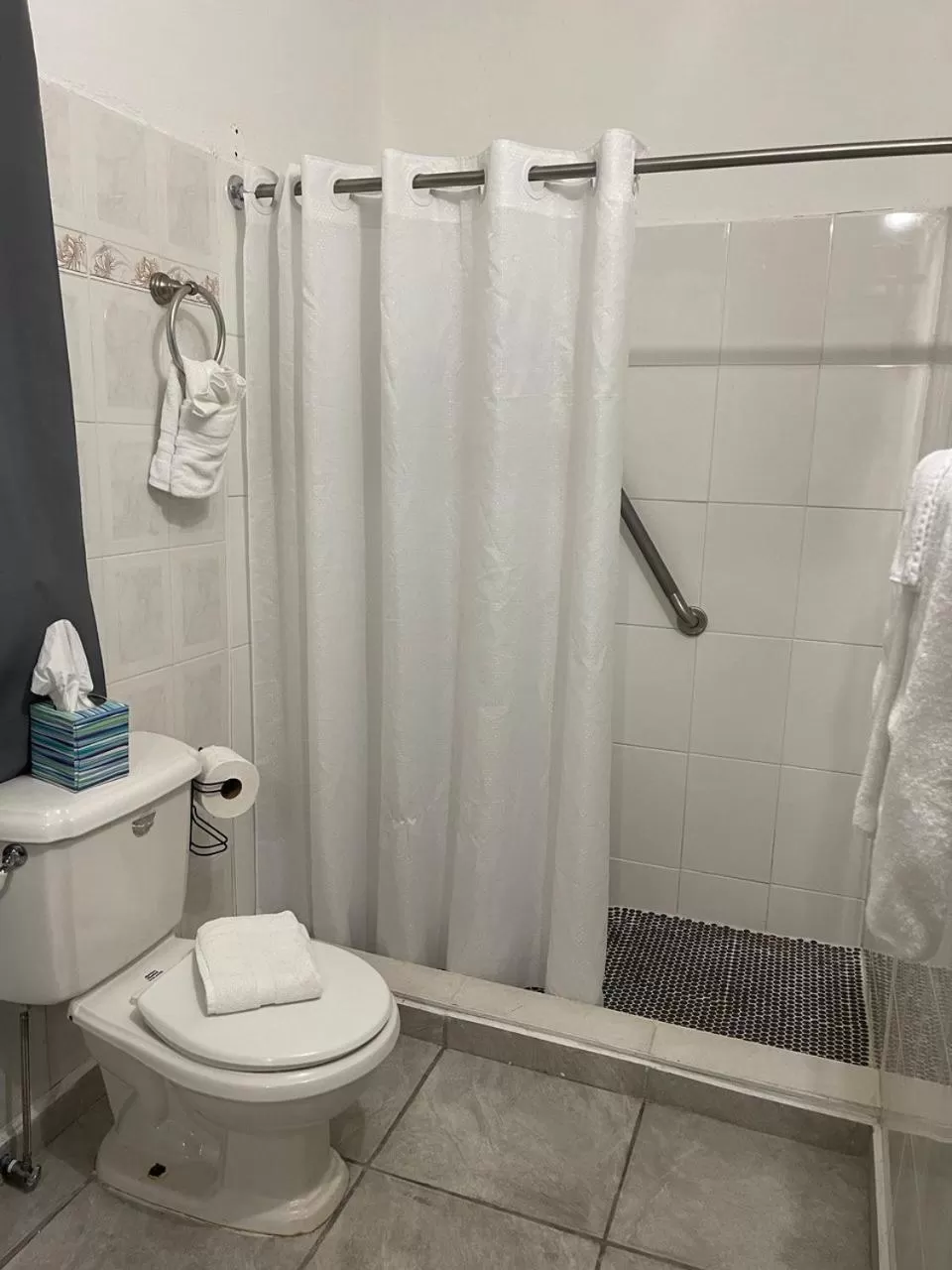 Shower in The Village Inn