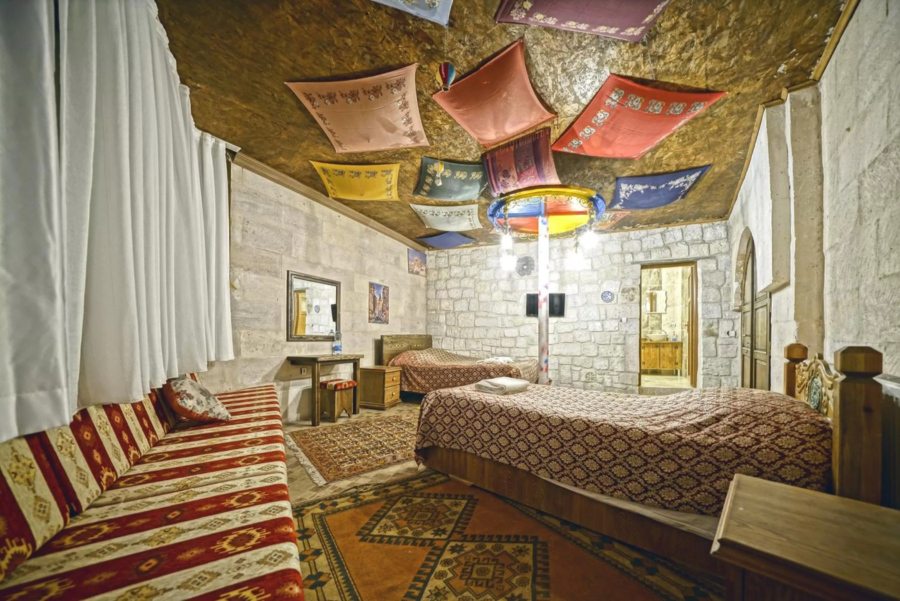 Photo of the whole room in Göreme Art Stone