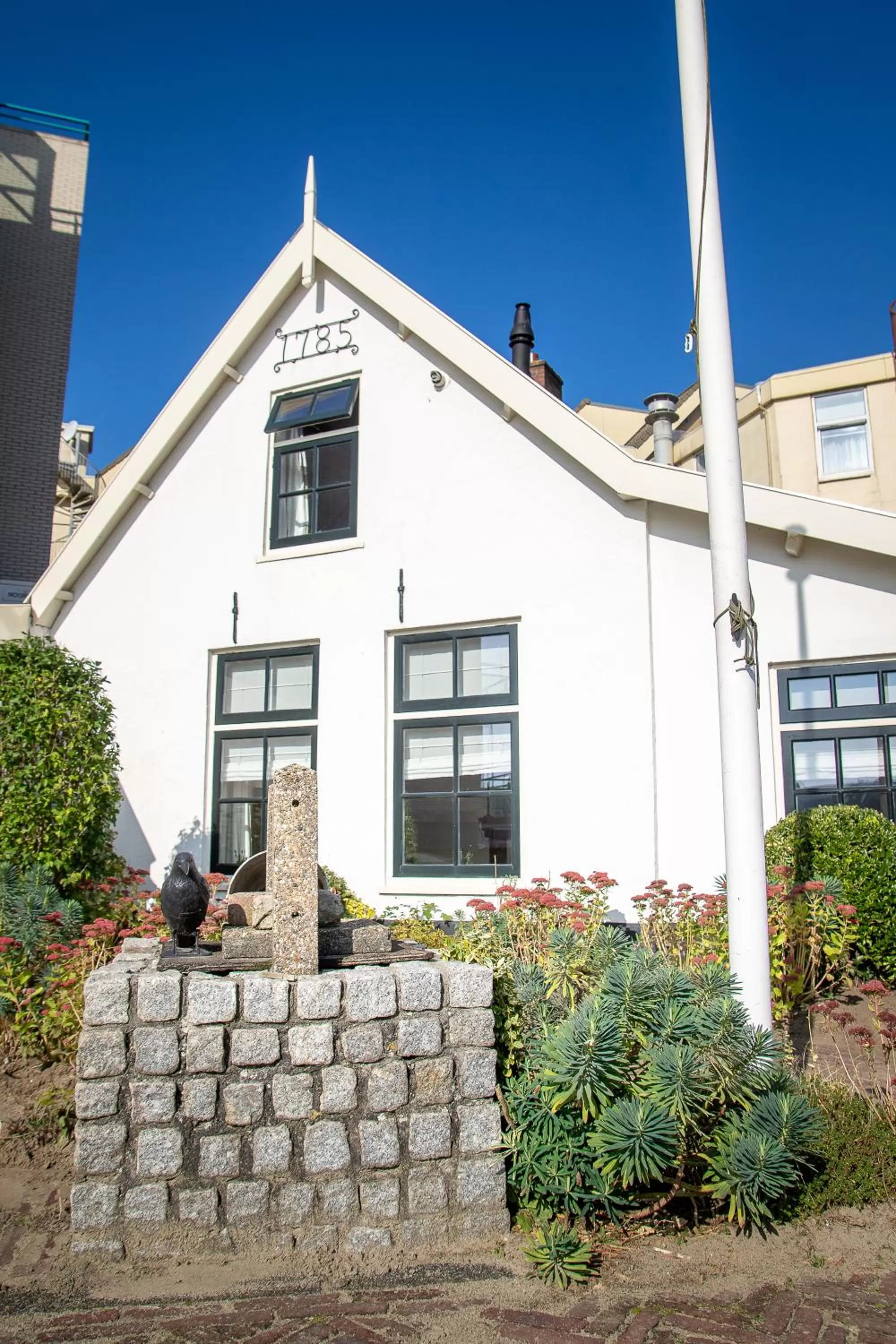 Property building in Two Brothers Noordwijk Beach