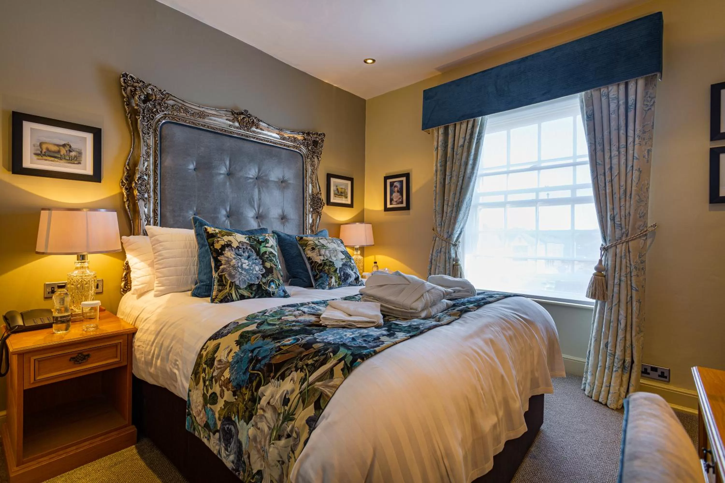 Bedroom, Bed in The Rutland Arms Hotel, Bakewell, Derbyshire - The Coaching Inn Group