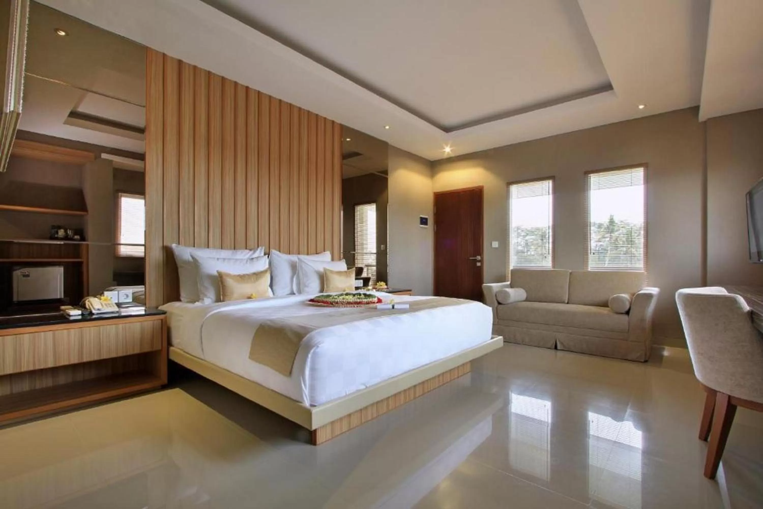 Photo of the whole room, Bed in Puri Padma Hotel