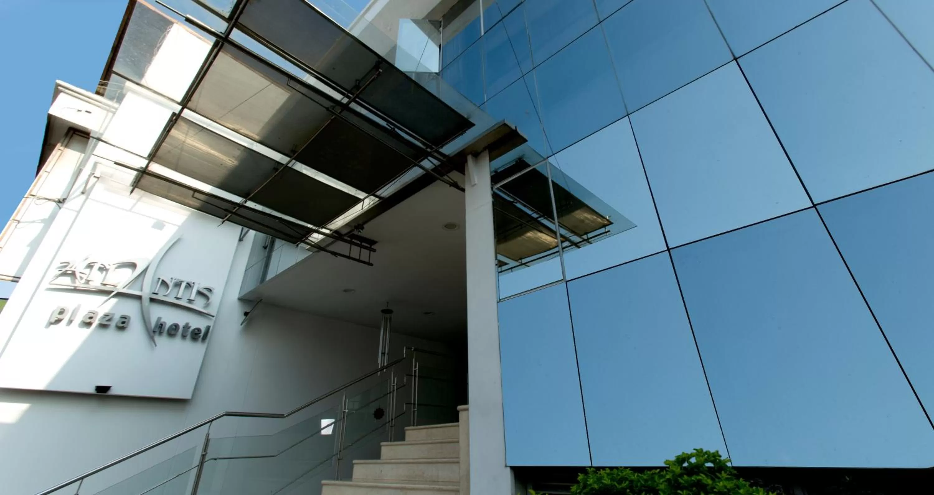 Property building in Atlantis Plaza Hotel Cúcuta