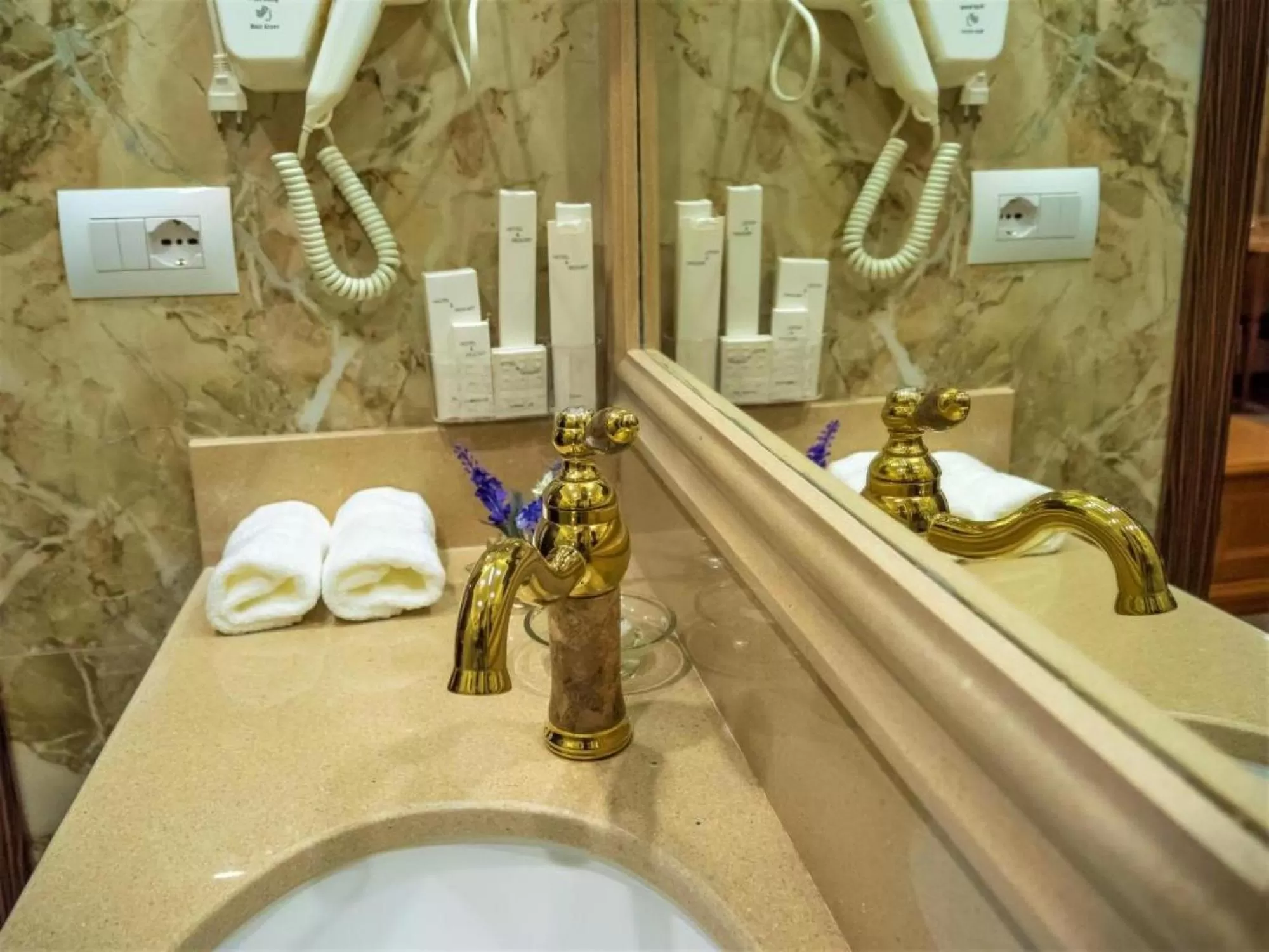 Bathroom in Hotel Boka