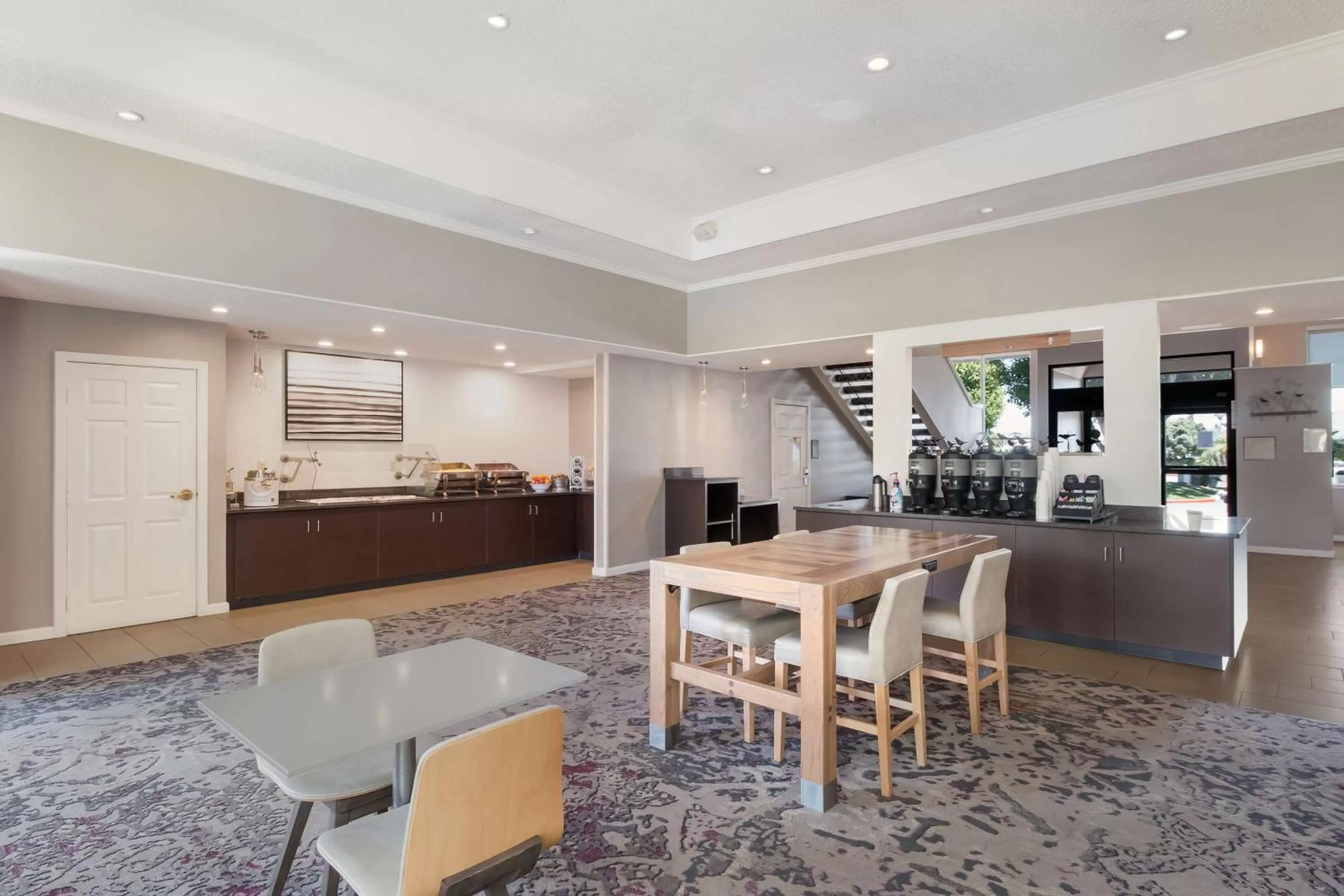 Restaurant/places to eat in Sonesta ES Suites Huntington Beach Fountain Valley