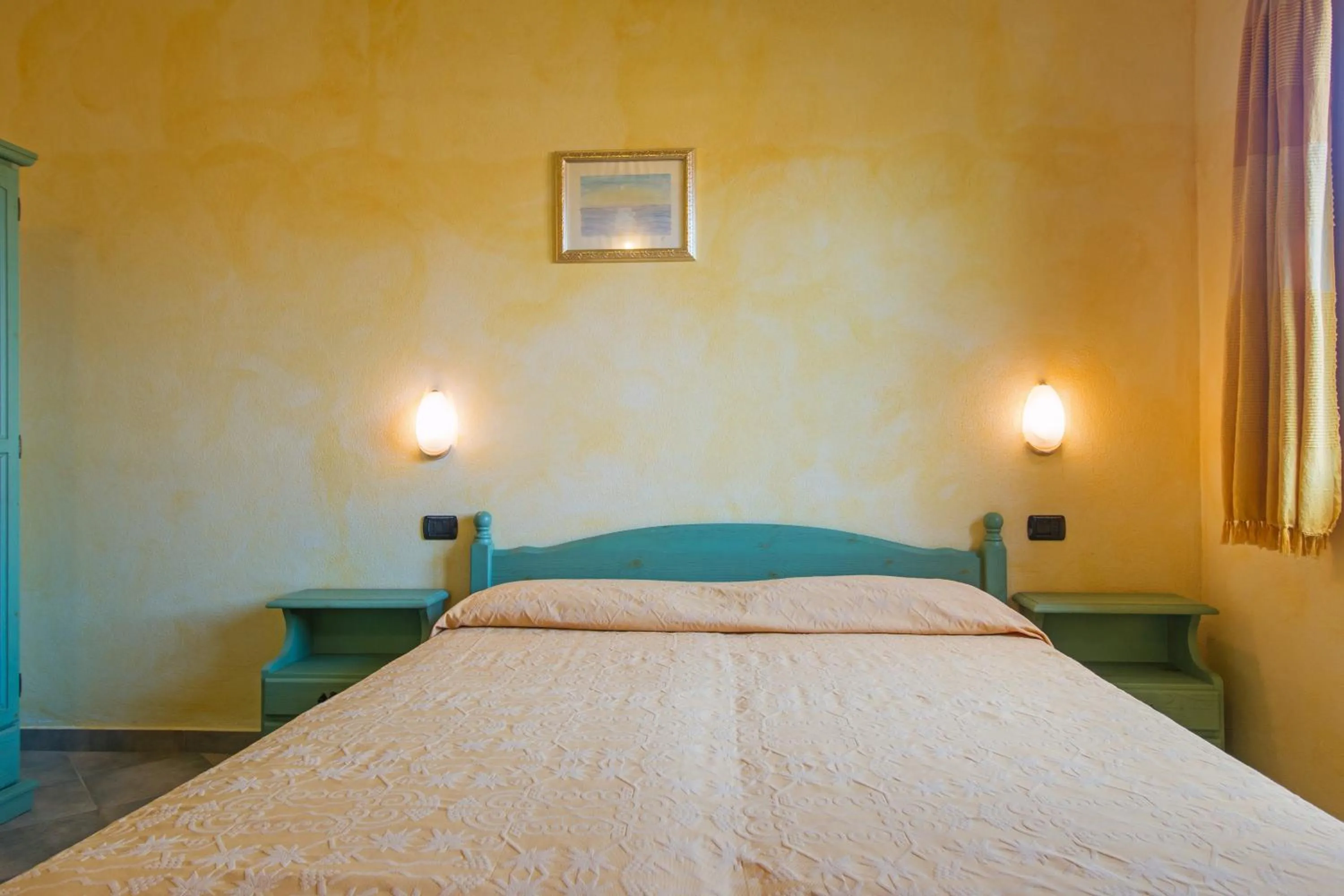 Bedroom, Bed in Albergo Residenziale Gli Ontani