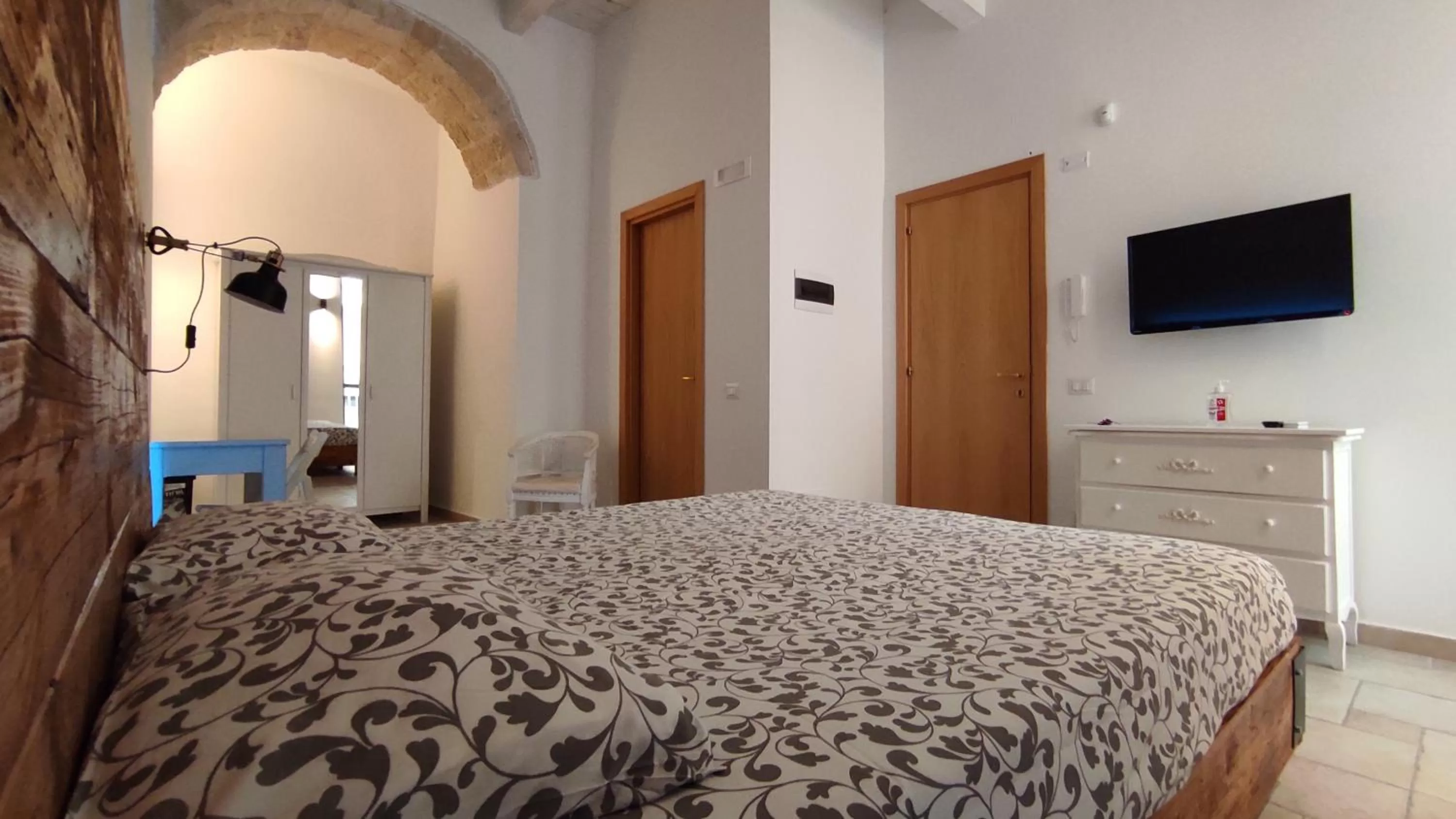 Bedroom, Bed in ''B&B Santa Rita Corato fitta camere''