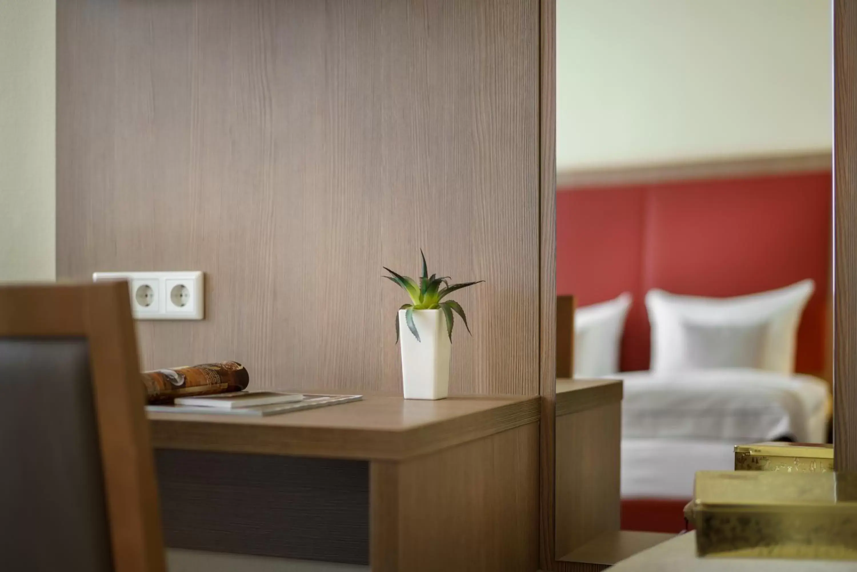 Comfort Double Room in Novum Hotel Norddeutscher Hof Hamburg Comfort Double Room in Novum Hotel Norddeutscher Hof Hamburg