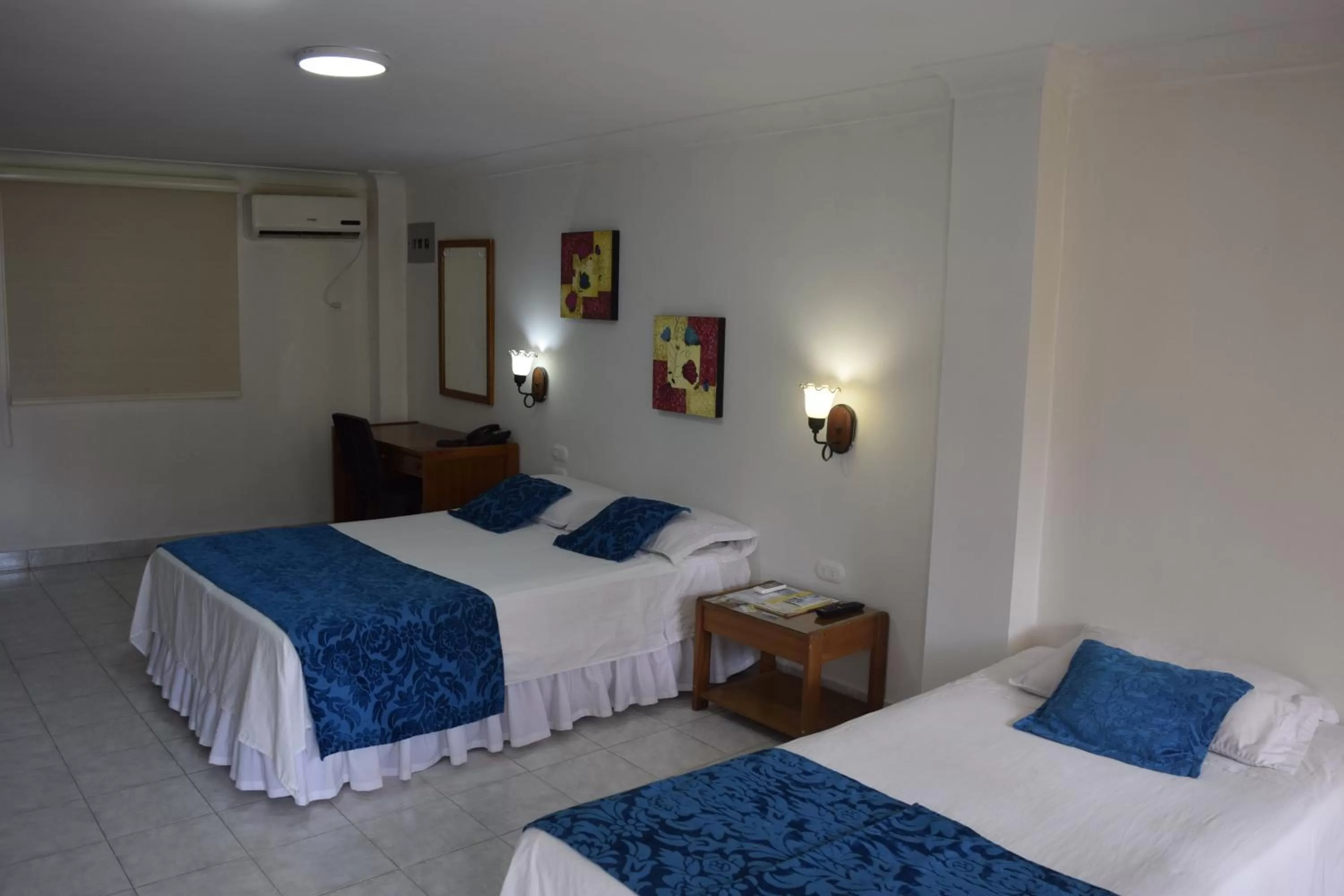 Photo of the whole room, Bed in Hotel Las Victorias Palmira