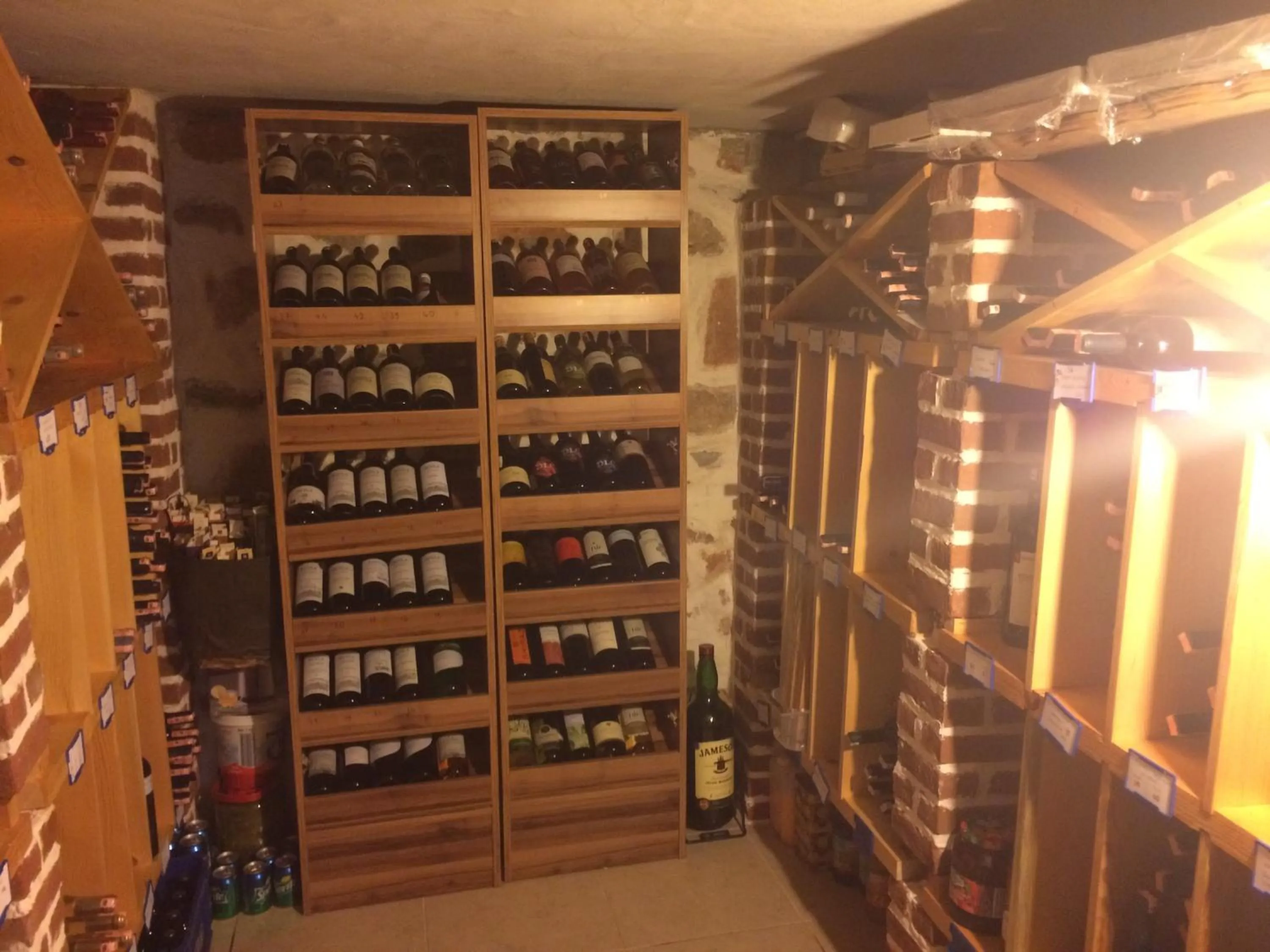 Food and drinks in Lemon Villa Hotel