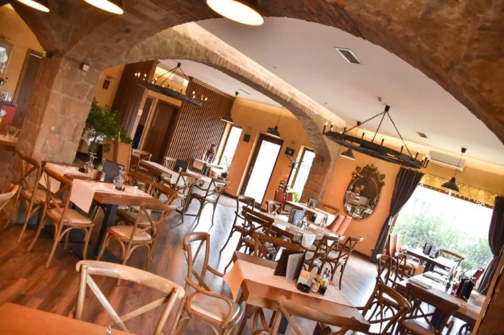 Garni Hotel Chicha - Winery ŠKRBIĆ