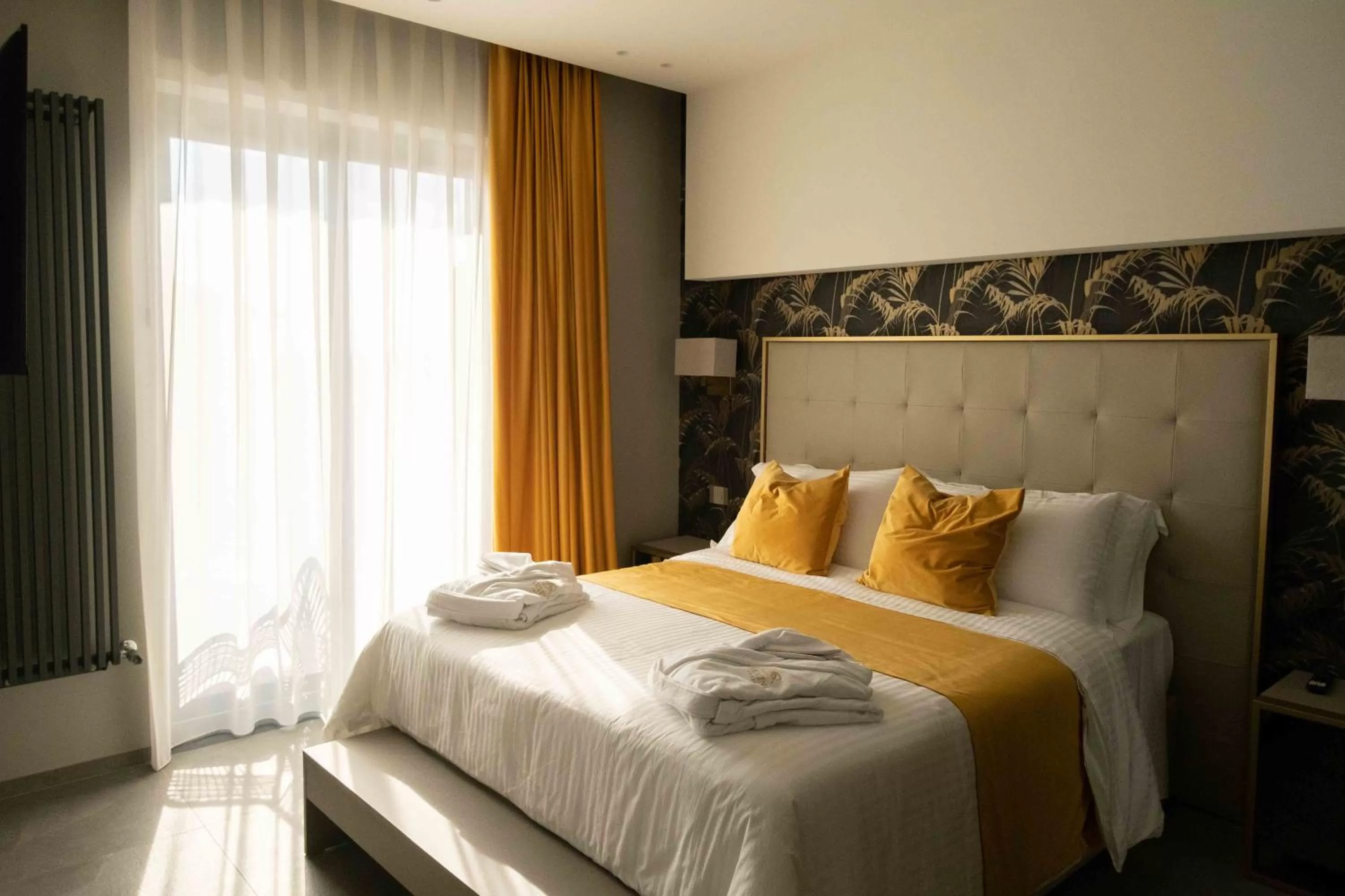 Bedroom, Bed in Divina Charme