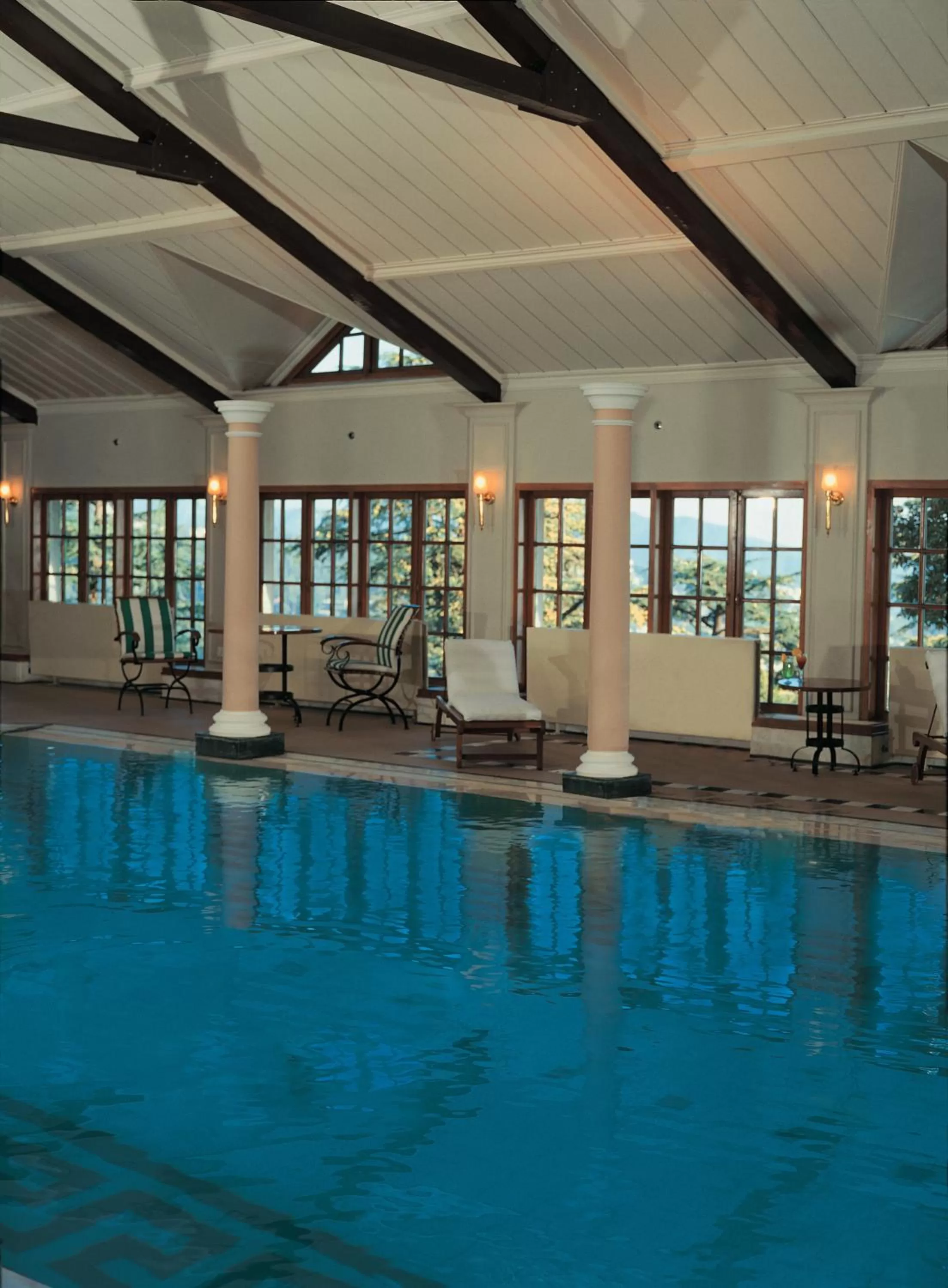 Swimming pool in The Oberoi Cecil