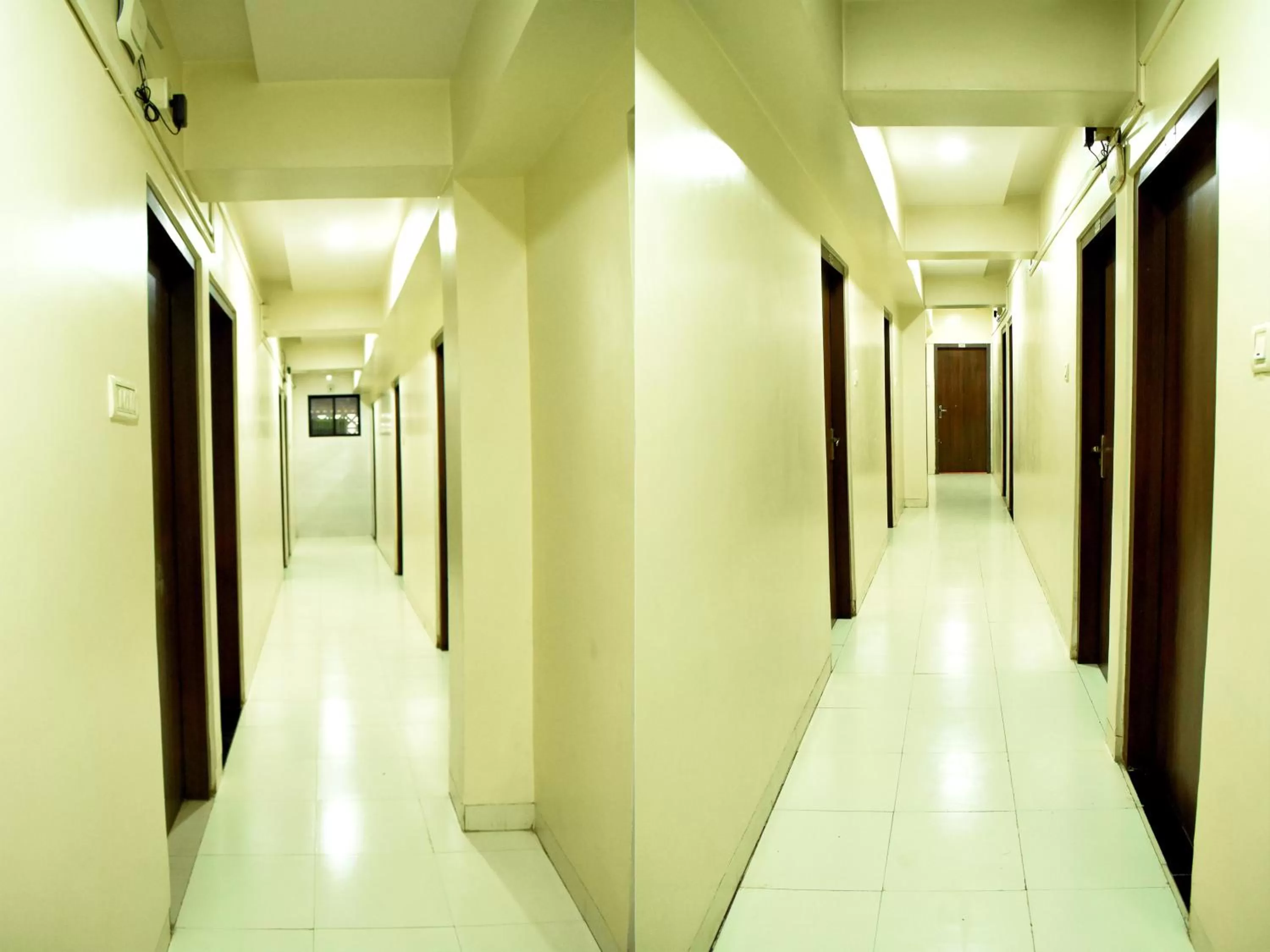 Lobby or reception in Sai Sharan Stay Inn- Near MIDC Turbhe Navi Mumbai
