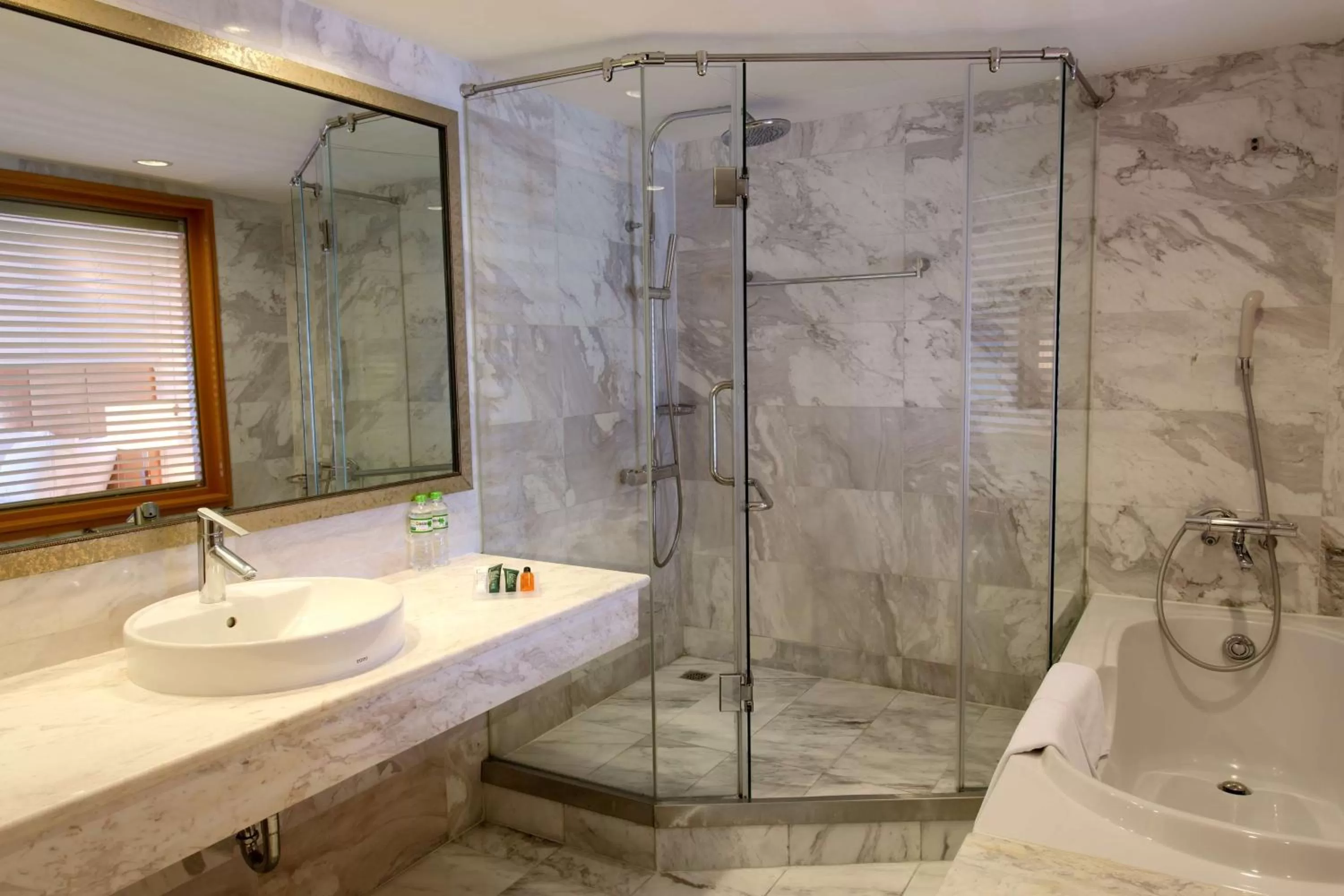 Bathroom in Hilton Garden Inn Hanoi