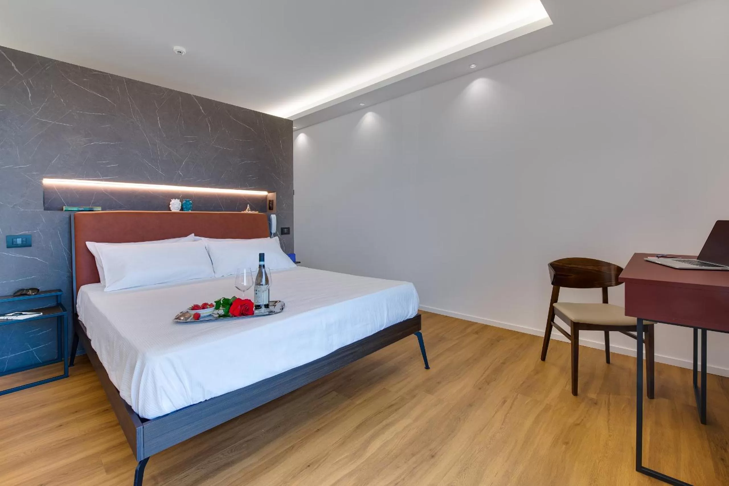 Bedroom, Bed in RoccaRegina Hotel