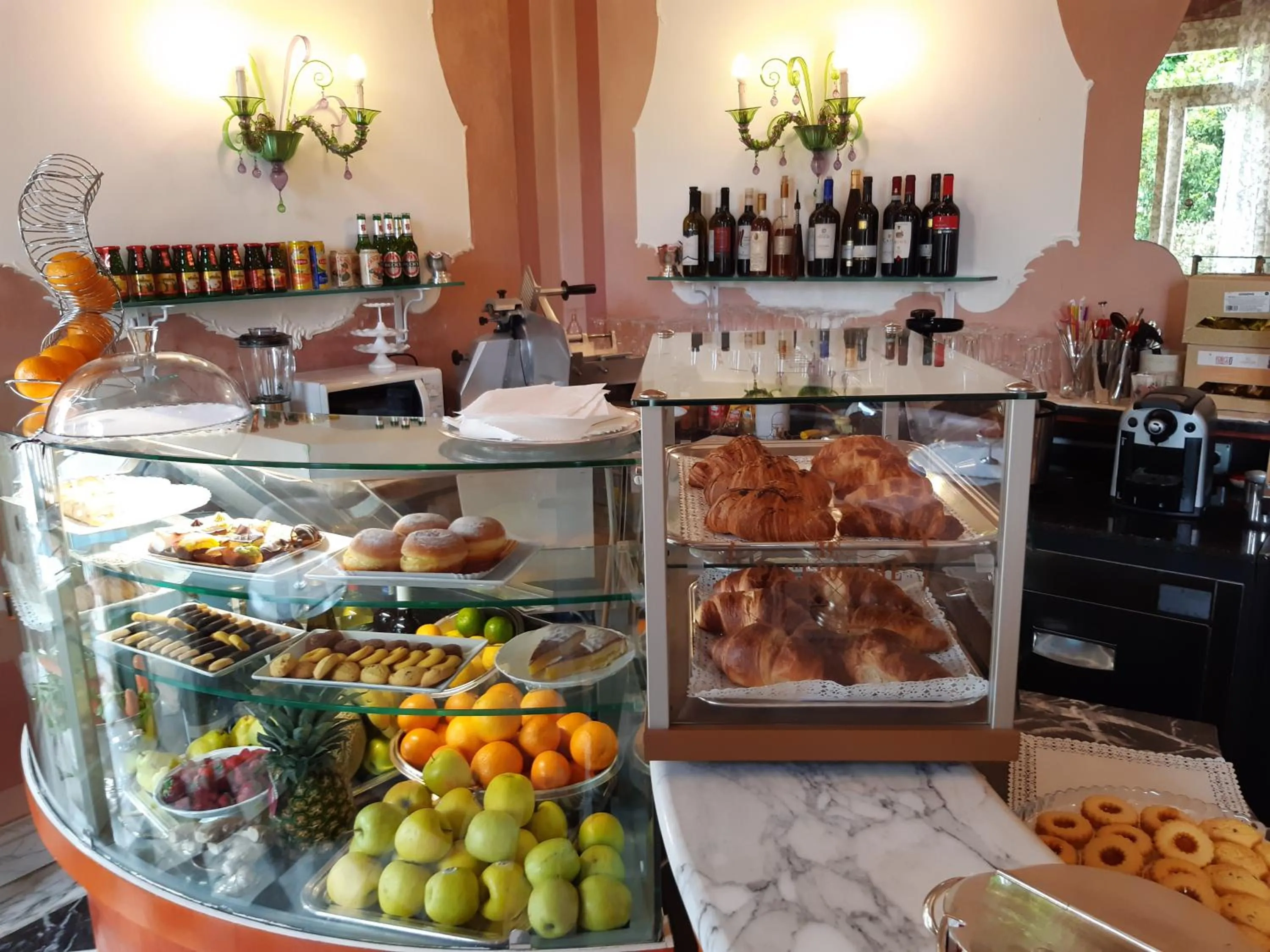 Restaurant/places to eat in Hotel Villa Stucky