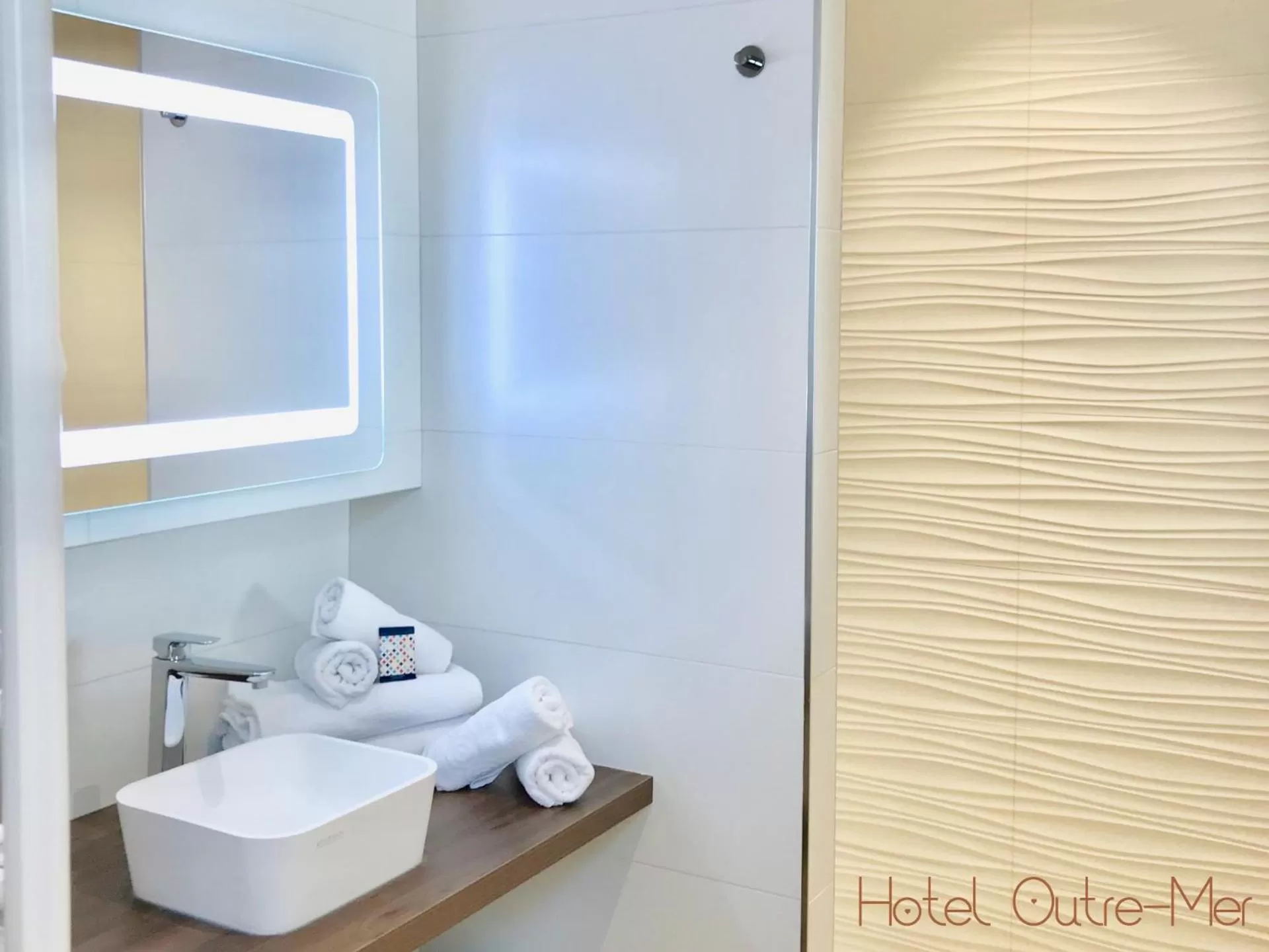 Shower in Hôtel Outre-Mer - Villa Le Couchant