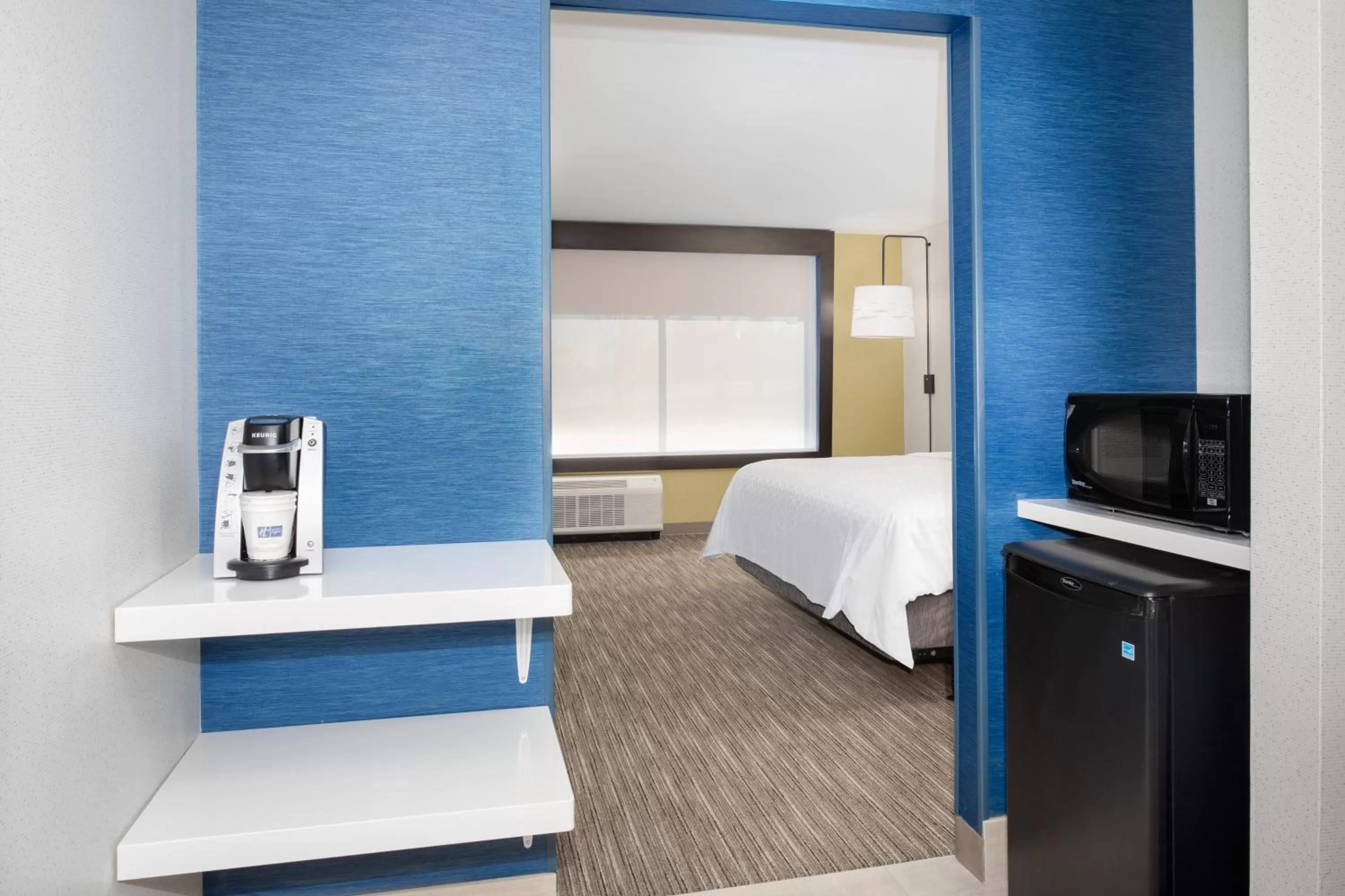 Photo of the whole room, Bed in Holiday Inn Express & Suites - Ely by IHG