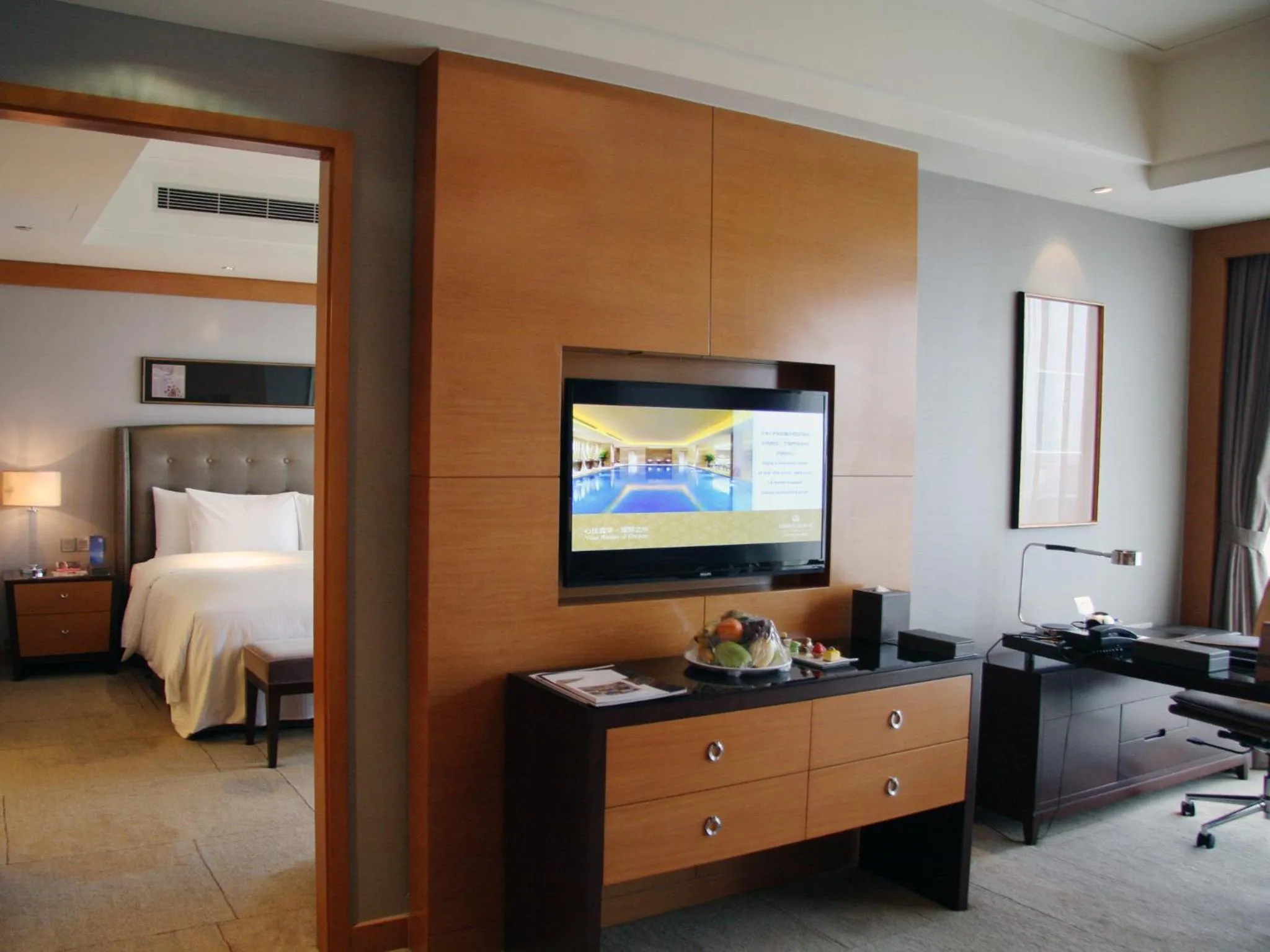 Living room, Bed in Wanda Realm Beijing