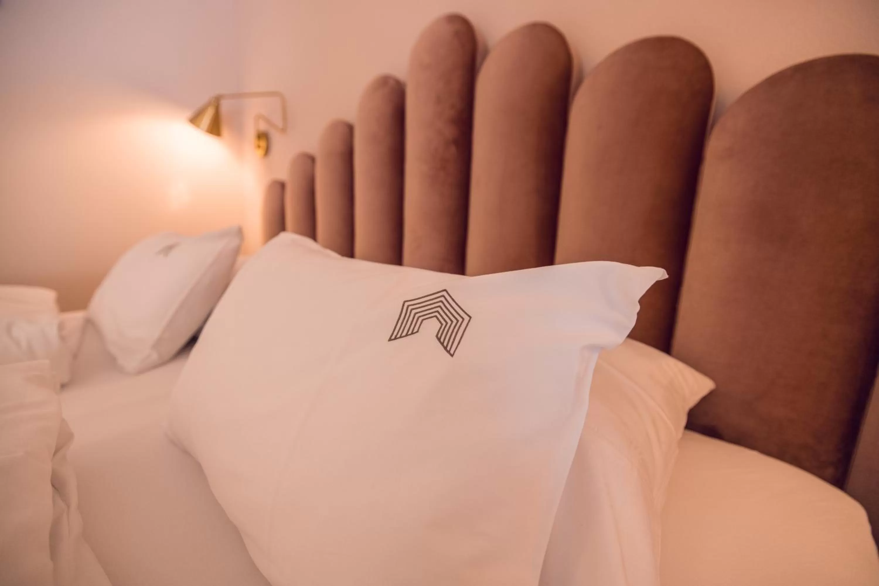 Bed in Alpine Hideaway ZILLERTALERHOF - 4 Sterne Superior