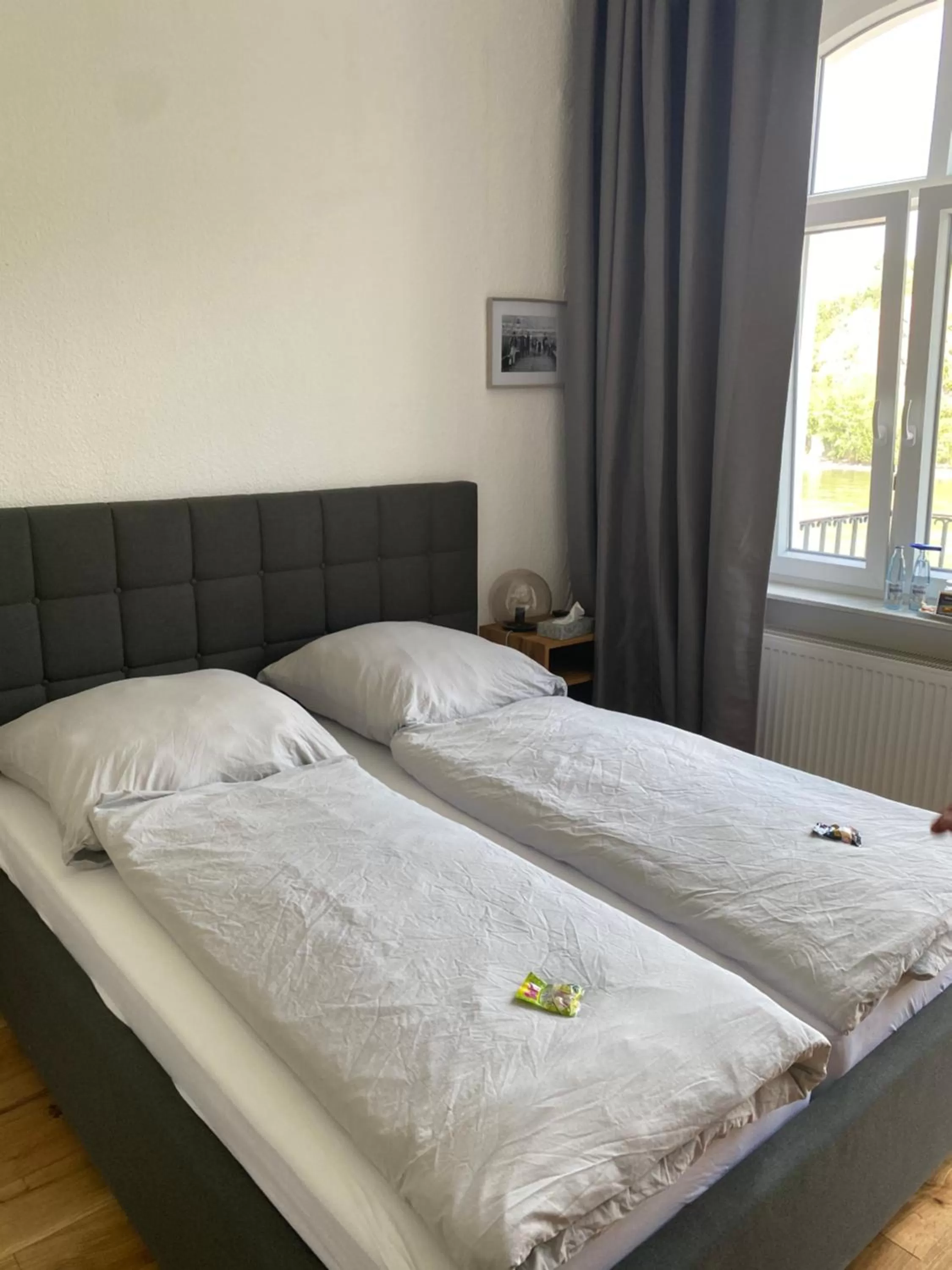 Bed in Pension Zur Fähre