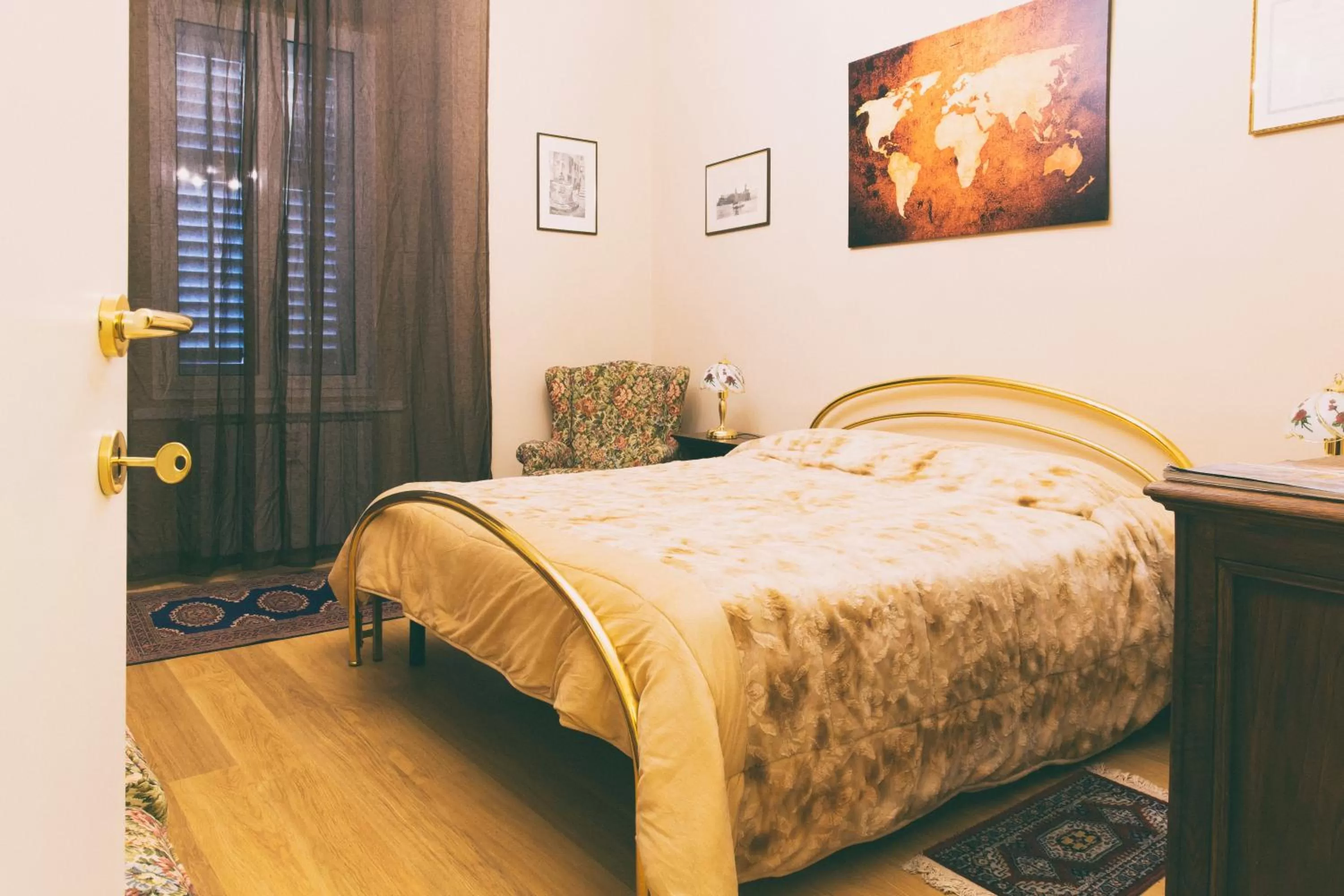 Photo of the whole room, Bed in Torrebianca