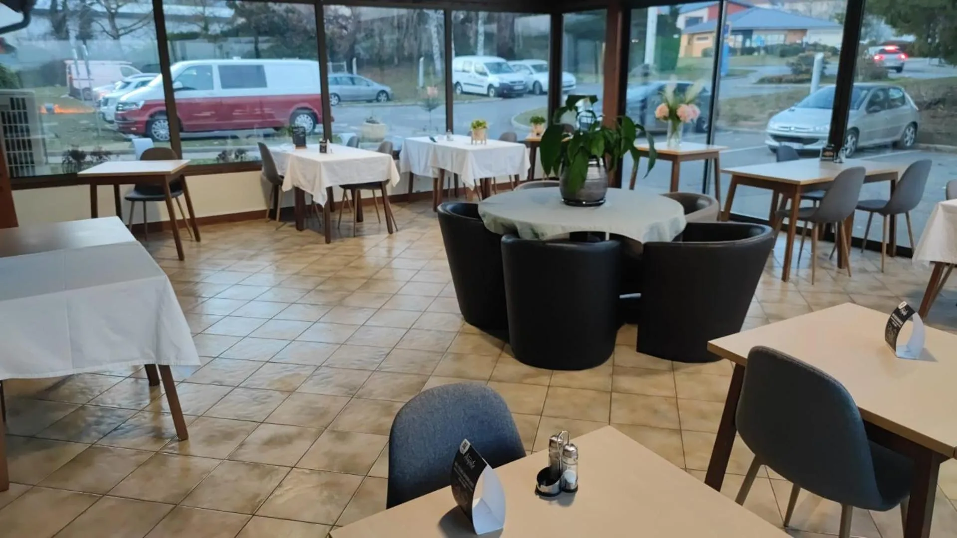 Breakfast in Premiere Classe Geneve - Saint Genis Pouilly