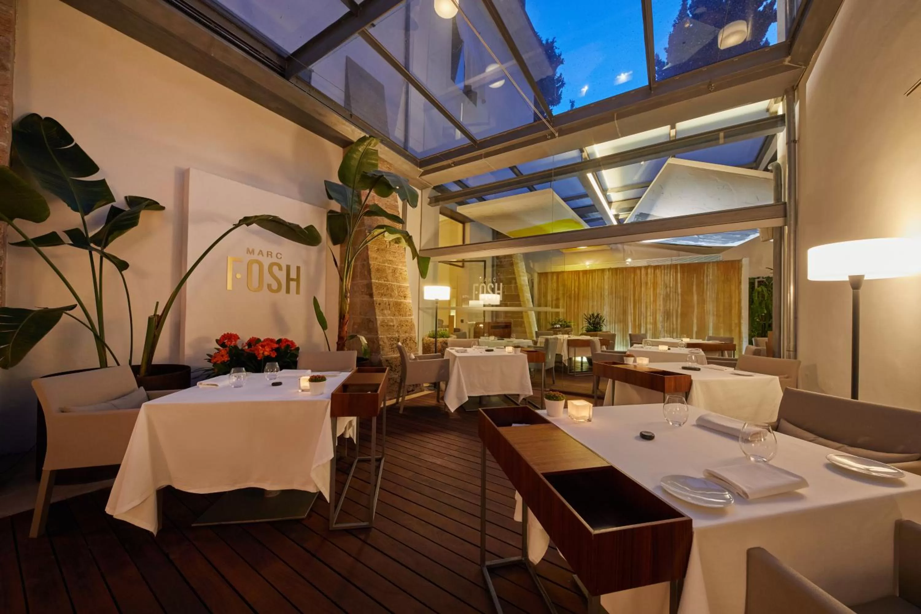 Restaurant/places to eat in Convent de la Missio - Grand Luxury Boutique hotel, Adults Only