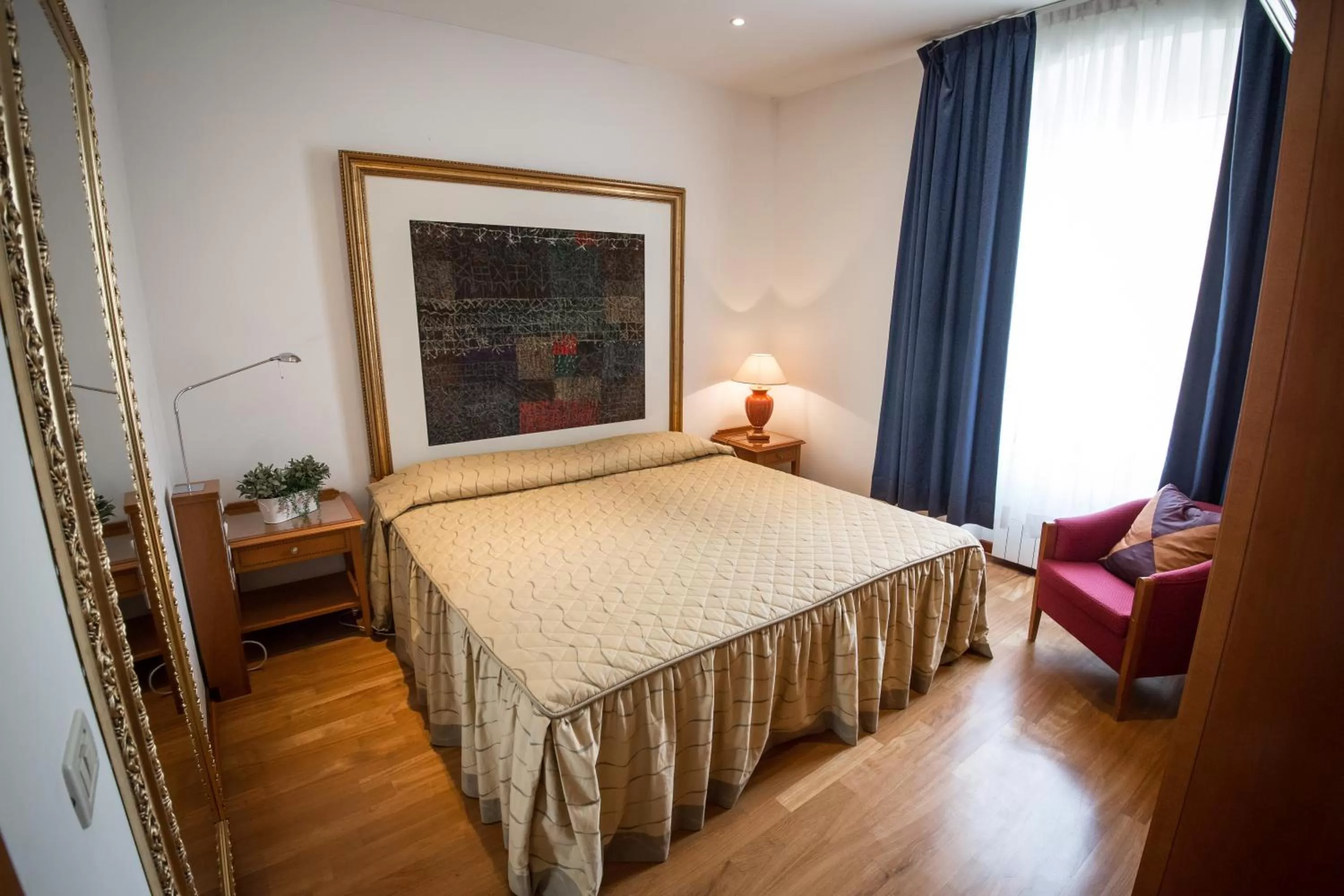 Bedroom, Bed in Residence Victoria