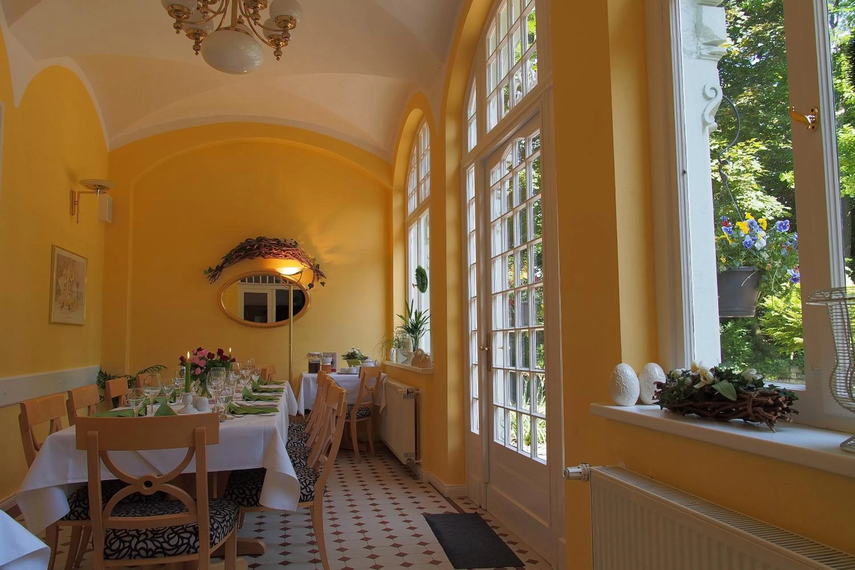 Restaurant/places to eat in Hotel Schlossvilla Derenburg